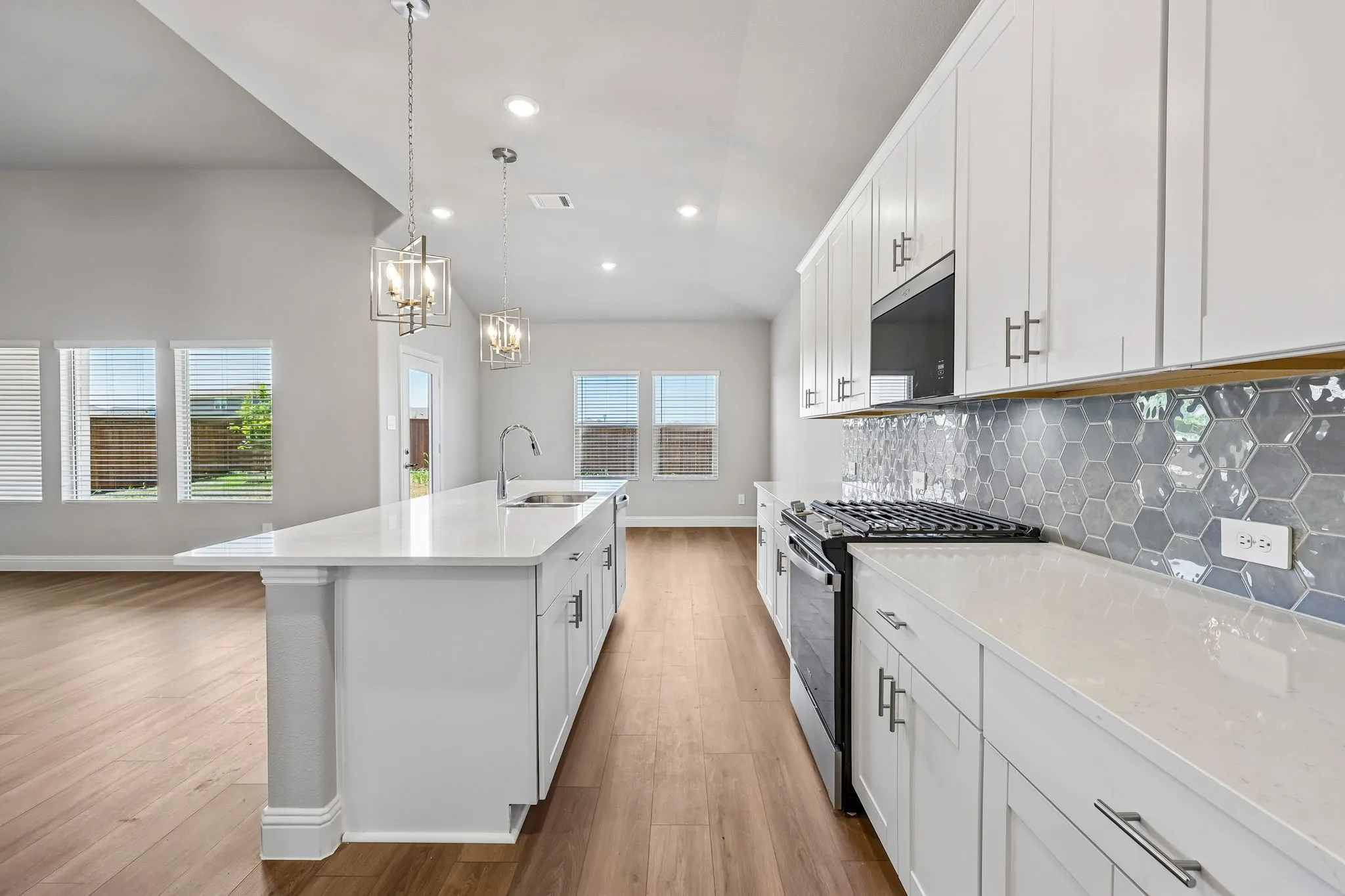 Photo is not of the actual home, but is an inspirational photo of builder’s model home and may depict options, furnishings, and/or decorator features that are not included.
