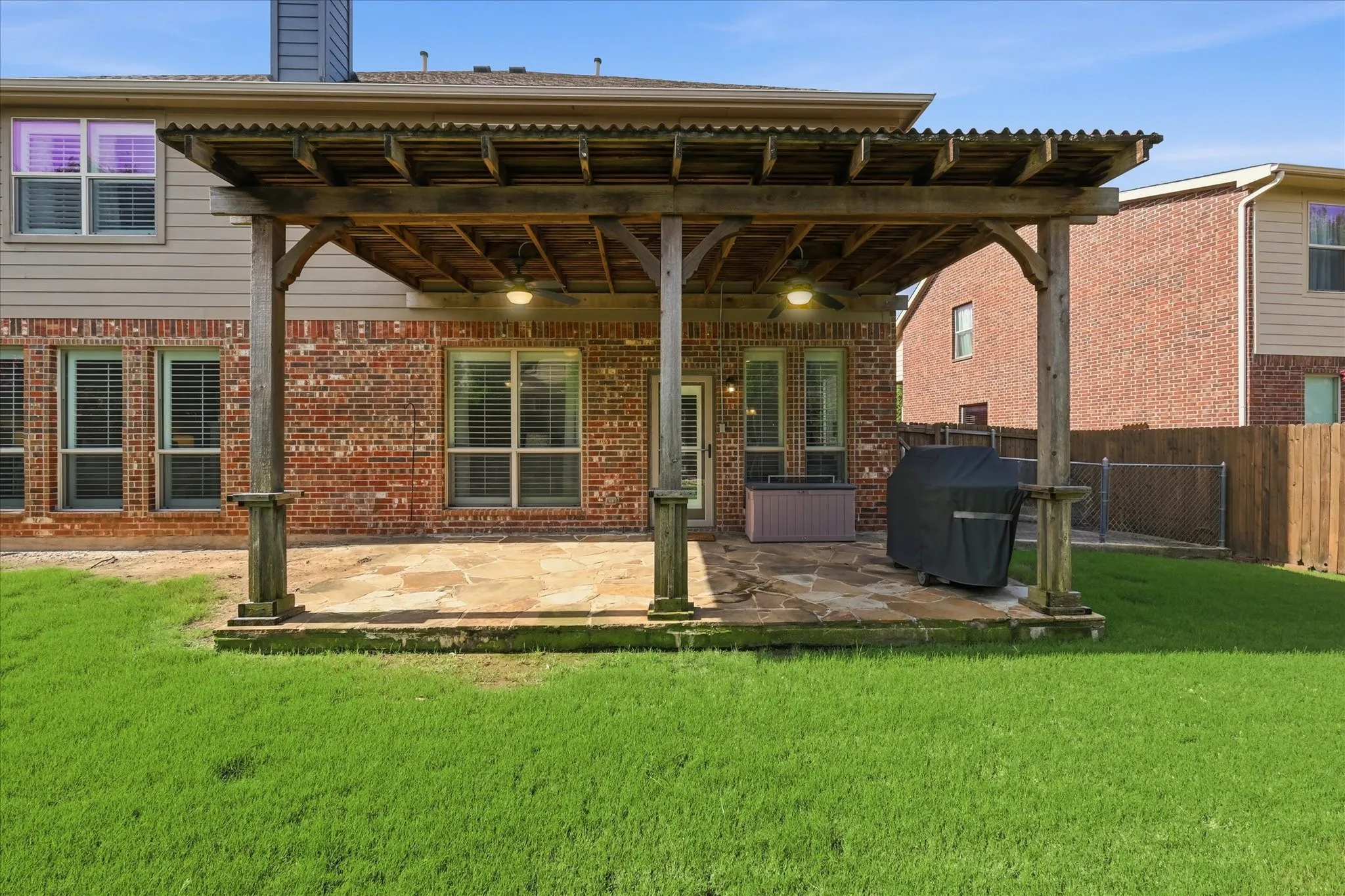 Single Family Residence For Sale in Collin County , 10512 Flat Creek Trail, Mc Kinney, Texas 75072, 5 Bedroom, 4 Bathroom, 2 Garage spaces, 3,745 Sqft, built in 2011, mls#21313027, Real Estate Agent in Mc Kinney, Homes For Sale in Collin county, Homes For Sale in Mc Kinney, Realtor in Mc Kinney Texas, Real Estate Brokerage Independent Realty Texas, Luminita Cordes Realtor