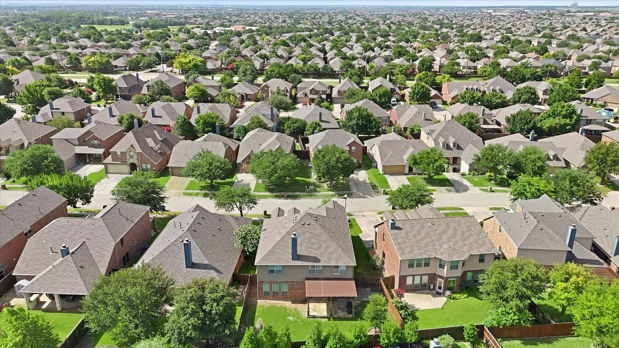 Single Family Residence For Sale in Collin County , 10512 Flat Creek Trail, Mc Kinney, Texas 75072, 5 Bedroom, 4 Bathroom, 2 Garage spaces, 3,745 Sqft, built in 2011, mls#21313027, Real Estate Agent in Mc Kinney, Homes For Sale in Collin county, Homes For Sale in Mc Kinney, Realtor in Mc Kinney Texas, Real Estate Brokerage Independent Realty Texas, Luminita Cordes Realtor
