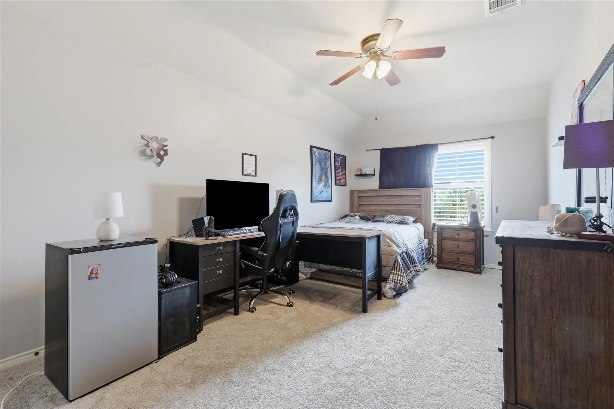 Single Family Residence For Sale in Collin County , 10512 Flat Creek Trail, Mc Kinney, Texas 75072, 5 Bedroom, 4 Bathroom, 2 Garage spaces, 3,745 Sqft, built in 2011, mls#21313027, Real Estate Agent in Mc Kinney, Homes For Sale in Collin county, Homes For Sale in Mc Kinney, Realtor in Mc Kinney Texas, Real Estate Brokerage Independent Realty Texas, Luminita Cordes Realtor
