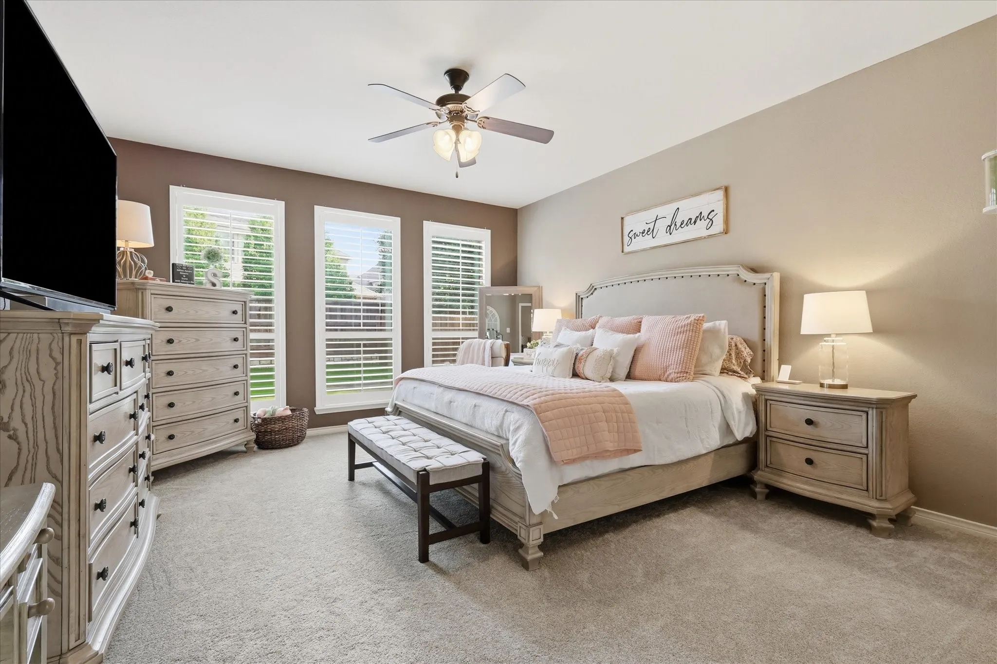 Single Family Residence For Sale in Collin County , 10512 Flat Creek Trail, Mc Kinney, Texas 75072, 5 Bedroom, 4 Bathroom, 2 Garage spaces, 3,745 Sqft, built in 2011, mls#21313027, Real Estate Agent in Mc Kinney, Homes For Sale in Collin county, Homes For Sale in Mc Kinney, Realtor in Mc Kinney Texas, Real Estate Brokerage Independent Realty Texas, Luminita Cordes Realtor