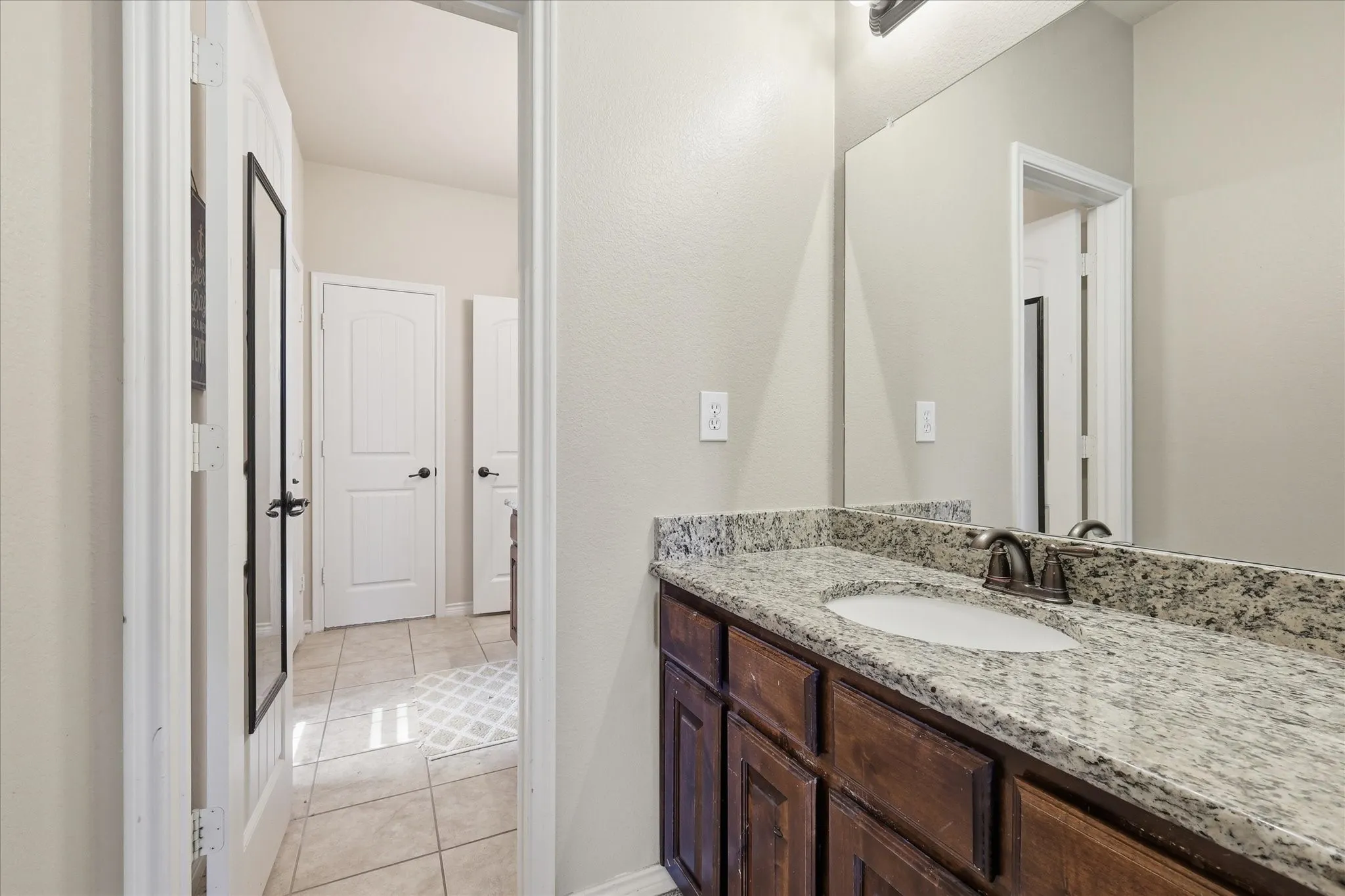 Single Family Residence For Sale in Collin County , 10512 Flat Creek Trail, Mc Kinney, Texas 75072, 5 Bedroom, 4 Bathroom, 2 Garage spaces, 3,745 Sqft, built in 2011, mls#21313027, Real Estate Agent in Mc Kinney, Homes For Sale in Collin county, Homes For Sale in Mc Kinney, Realtor in Mc Kinney Texas, Real Estate Brokerage Independent Realty Texas, Luminita Cordes Realtor