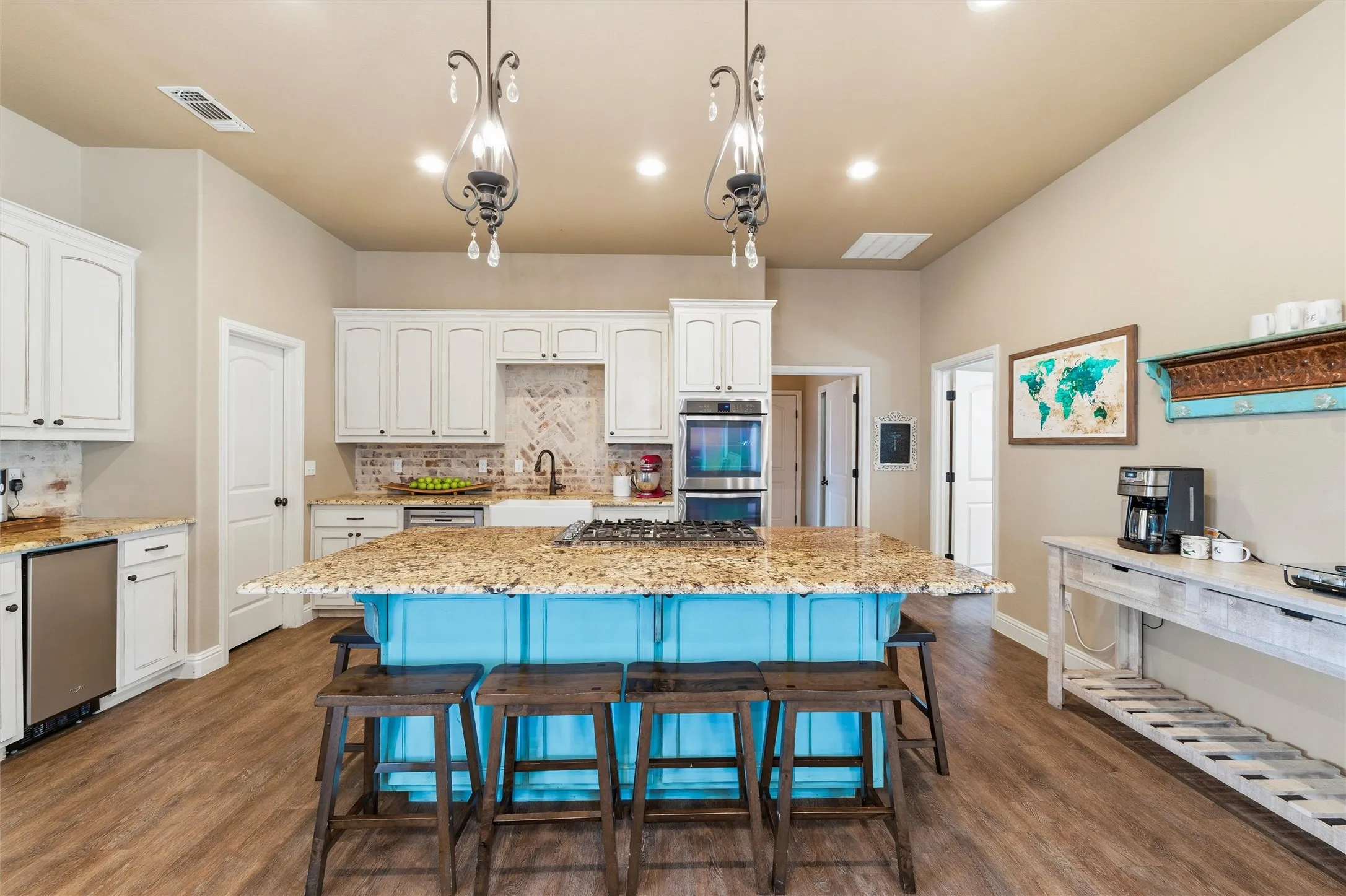 Single Family Residence For Sale in Parker County , 128 E Remuda Court, Fort Worth, Texas 76108, 4 Bedroom, 3 Bathroom, 2 Garage spaces, 2,613 Sqft, built in 2015, mls#21319936, Real Estate Agent in Fort Worth, Homes For Sale in Parker county, Homes For Sale in Fort Worth, Realtor in Fort Worth Texas, Real Estate Brokerage Independent Realty Texas, Luminita Cordes Realtor
