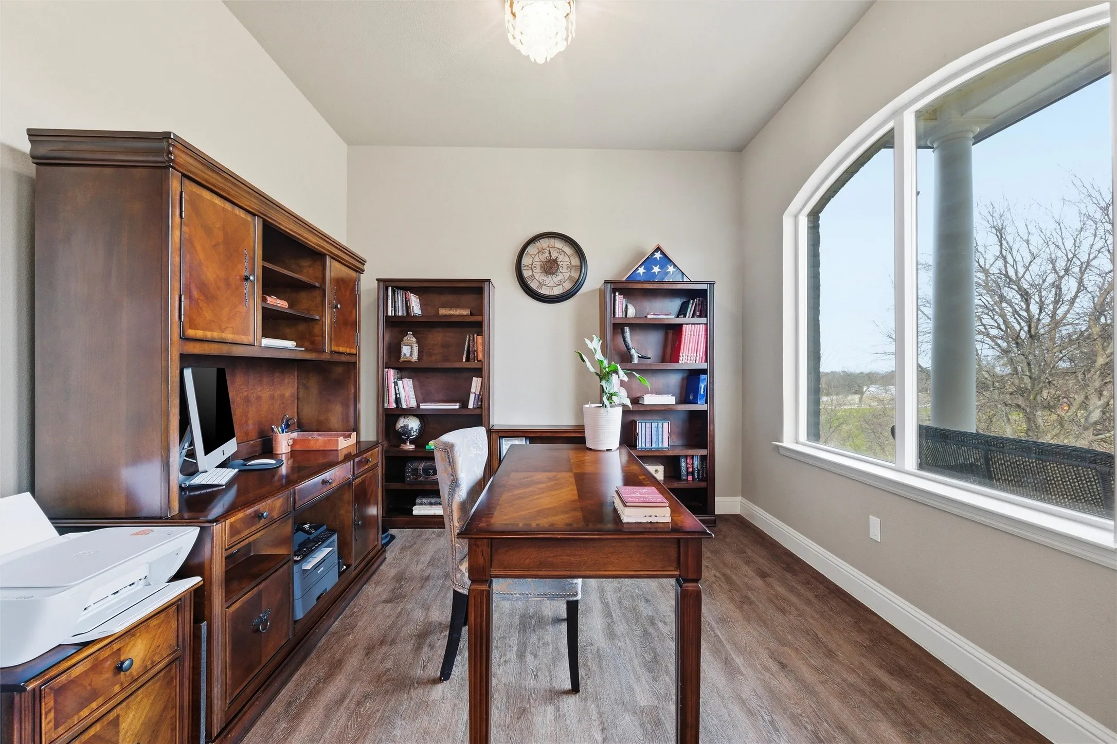Single Family Residence For Sale in Parker County , 128 E Remuda Court, Fort Worth, Texas 76108, 4 Bedroom, 3 Bathroom, 2 Garage spaces, 2,613 Sqft, built in 2015, mls#21319936, Real Estate Agent in Fort Worth, Homes For Sale in Parker county, Homes For Sale in Fort Worth, Realtor in Fort Worth Texas, Real Estate Brokerage Independent Realty Texas, Luminita Cordes Realtor