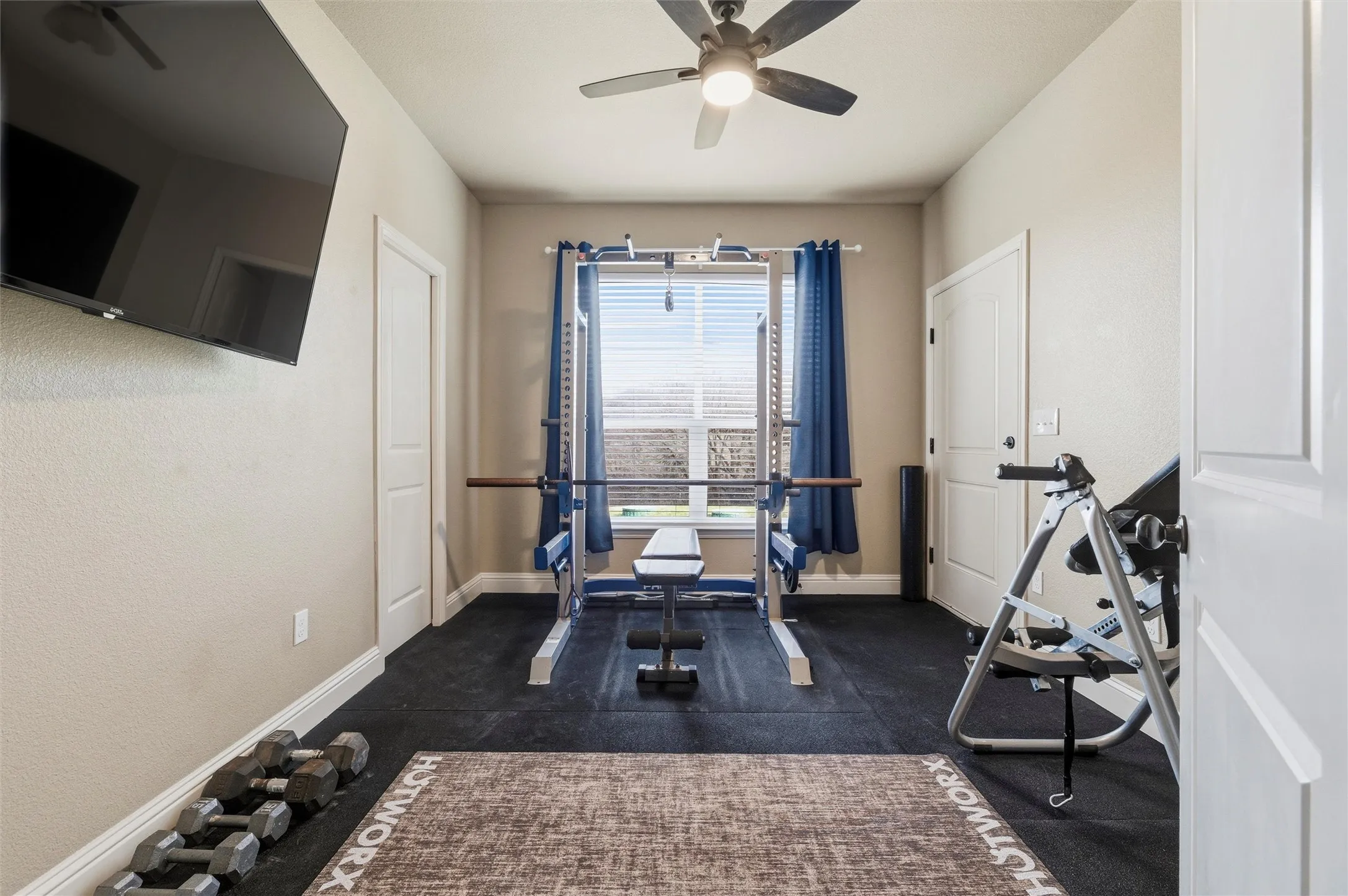 Single Family Residence For Sale in Parker County , 128 E Remuda Court, Fort Worth, Texas 76108, 4 Bedroom, 3 Bathroom, 2 Garage spaces, 2,613 Sqft, built in 2015, mls#21319936, Real Estate Agent in Fort Worth, Homes For Sale in Parker county, Homes For Sale in Fort Worth, Realtor in Fort Worth Texas, Real Estate Brokerage Independent Realty Texas, Luminita Cordes Realtor