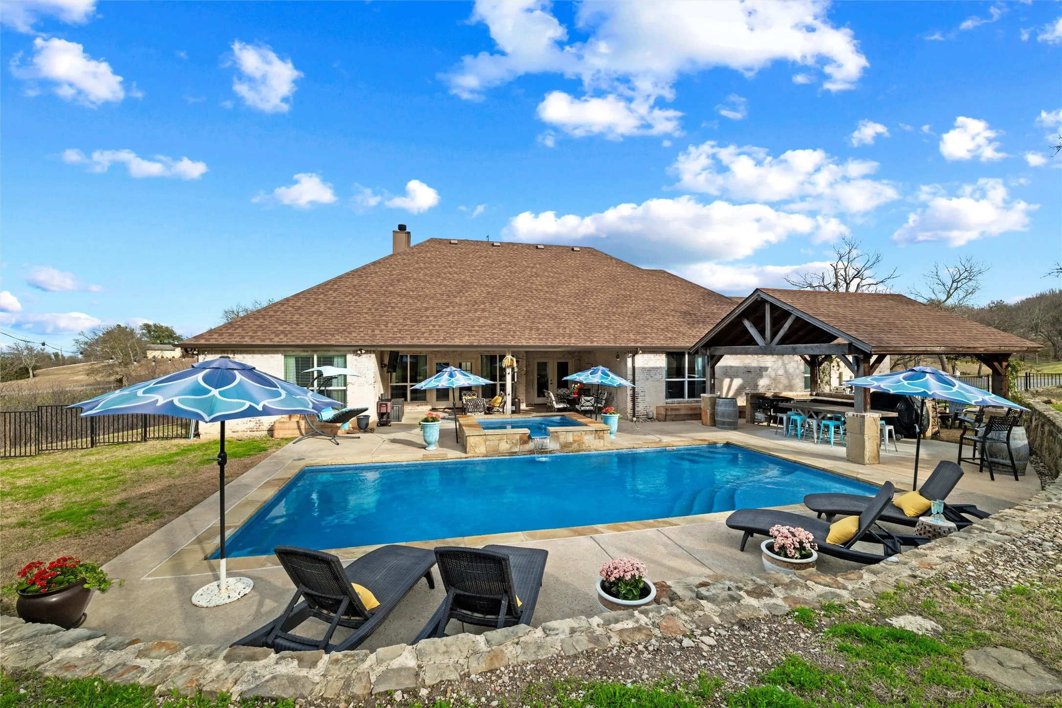 Single Family Residence For Sale in Parker County , 128 E Remuda Court, Fort Worth, Texas 76108, 4 Bedroom, 3 Bathroom, 2 Garage spaces, 2,613 Sqft, built in 2015, mls#21319936, Real Estate Agent in Fort Worth, Homes For Sale in Parker county, Homes For Sale in Fort Worth, Realtor in Fort Worth Texas, Real Estate Brokerage Independent Realty Texas, Luminita Cordes Realtor