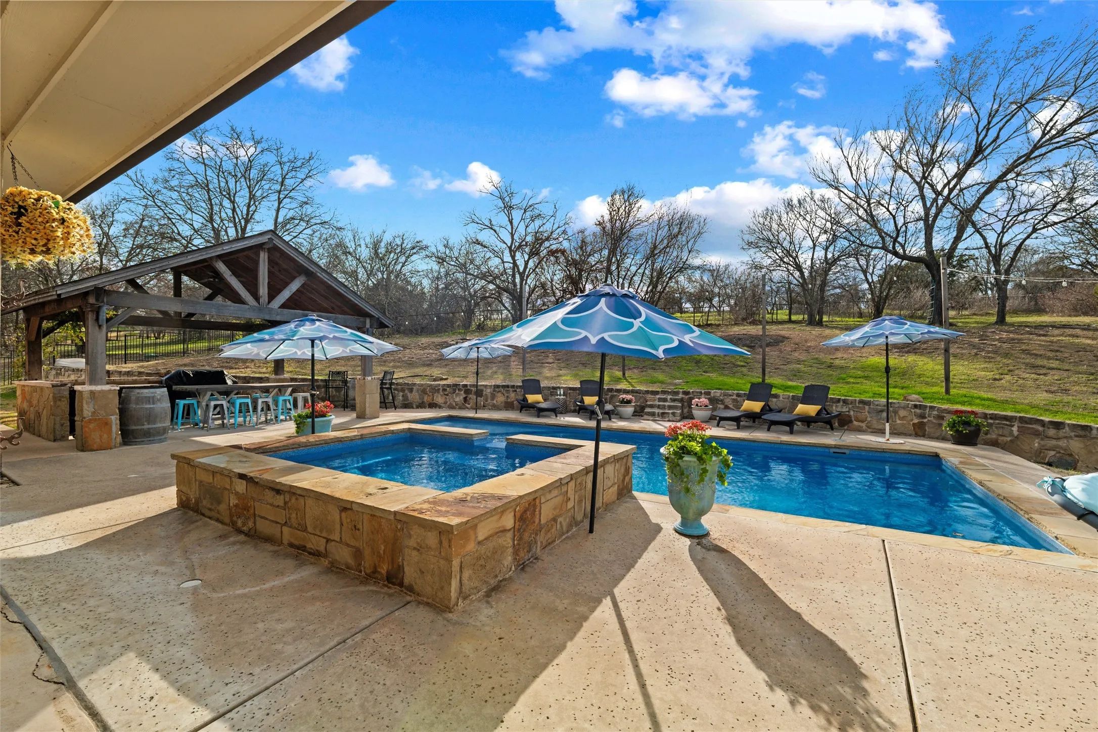 Single Family Residence For Sale in Parker County , 128 E Remuda Court, Fort Worth, Texas 76108, 4 Bedroom, 3 Bathroom, 2 Garage spaces, 2,613 Sqft, built in 2015, mls#21319936, Real Estate Agent in Fort Worth, Homes For Sale in Parker county, Homes For Sale in Fort Worth, Realtor in Fort Worth Texas, Real Estate Brokerage Independent Realty Texas, Luminita Cordes Realtor