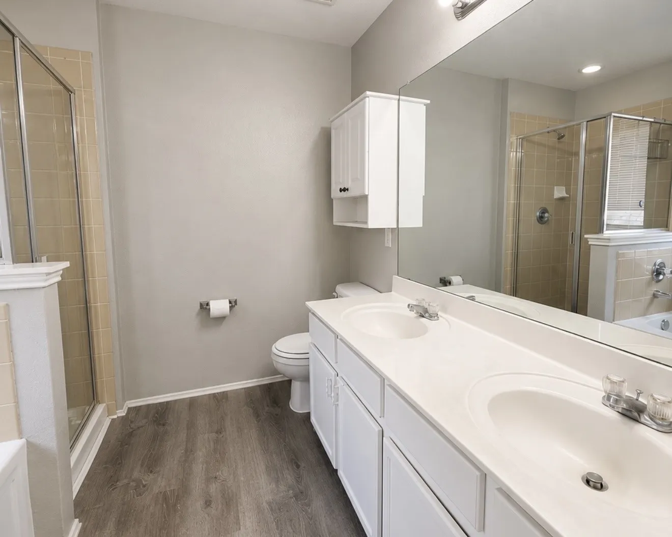 Single Family Residence For Rent in Collin County , 812 Sussex Drive, Mc Kinney, Texas 75071, 3 Bedroom, 3 Bathroom, 2 Garage spaces, 2,191 Sqft, built in 2002, mls#21317572, Real Estate Agent in Mc Kinney, Homes For Rent in Collin county, Homes For Rent in Mc Kinney, Realtor in Mc Kinney Texas, Real Estate Brokerage Independent Realty Texas, Luminita Cordes Realtor