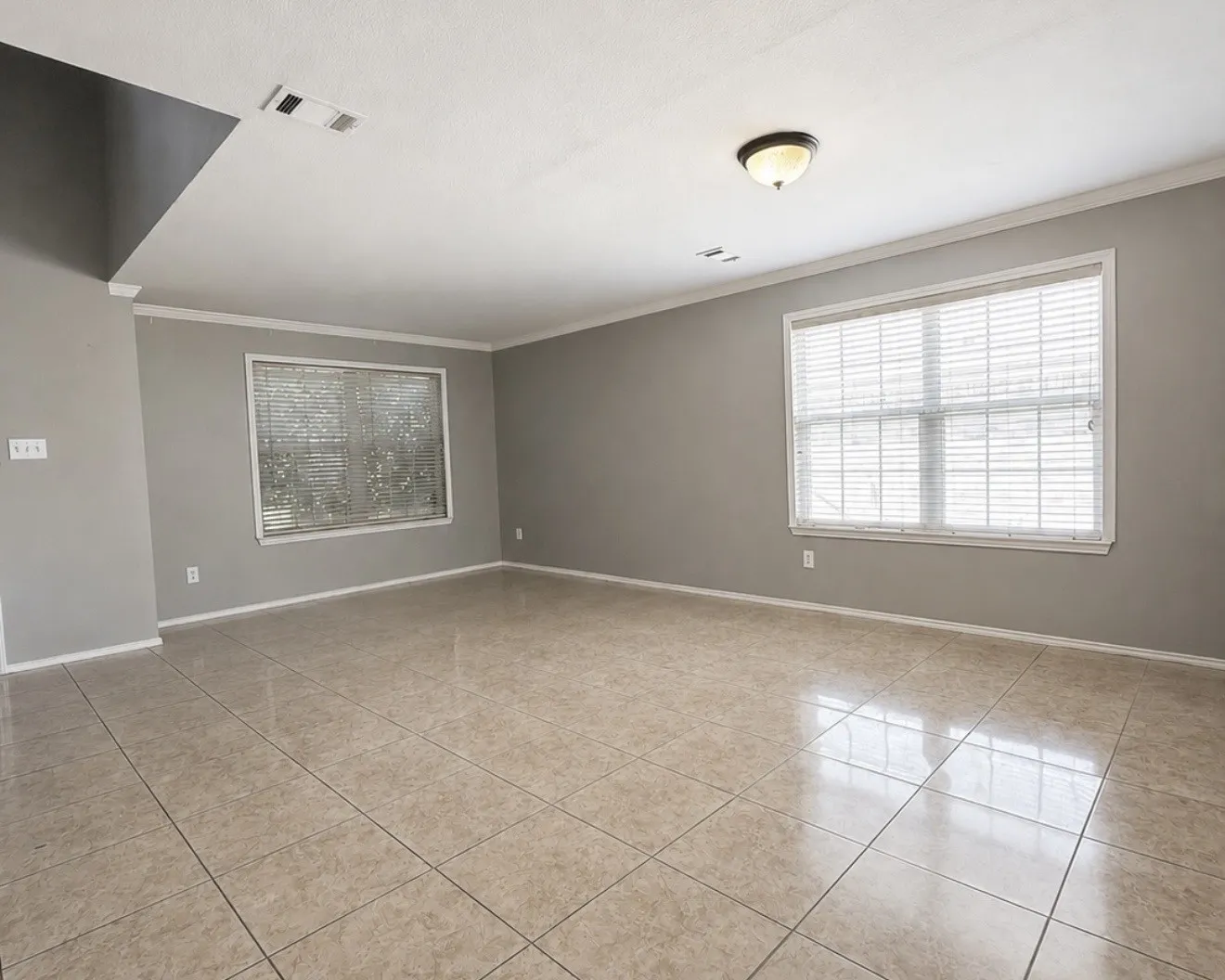 Single Family Residence For Rent in Collin County , 812 Sussex Drive, Mc Kinney, Texas 75071, 3 Bedroom, 3 Bathroom, 2 Garage spaces, 2,191 Sqft, built in 2002, mls#21317572, Real Estate Agent in Mc Kinney, Homes For Rent in Collin county, Homes For Rent in Mc Kinney, Realtor in Mc Kinney Texas, Real Estate Brokerage Independent Realty Texas, Luminita Cordes Realtor