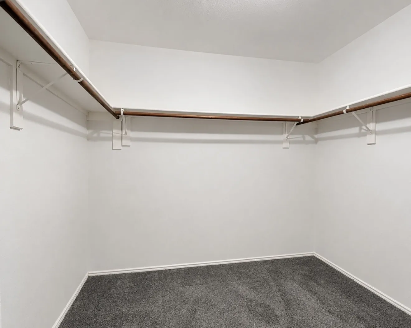 Single Family Residence For Rent in Collin County , 812 Sussex Drive, Mc Kinney, Texas 75071, 3 Bedroom, 3 Bathroom, 2 Garage spaces, 2,191 Sqft, built in 2002, mls#21317572, Real Estate Agent in Mc Kinney, Homes For Rent in Collin county, Homes For Rent in Mc Kinney, Realtor in Mc Kinney Texas, Real Estate Brokerage Independent Realty Texas, Luminita Cordes Realtor