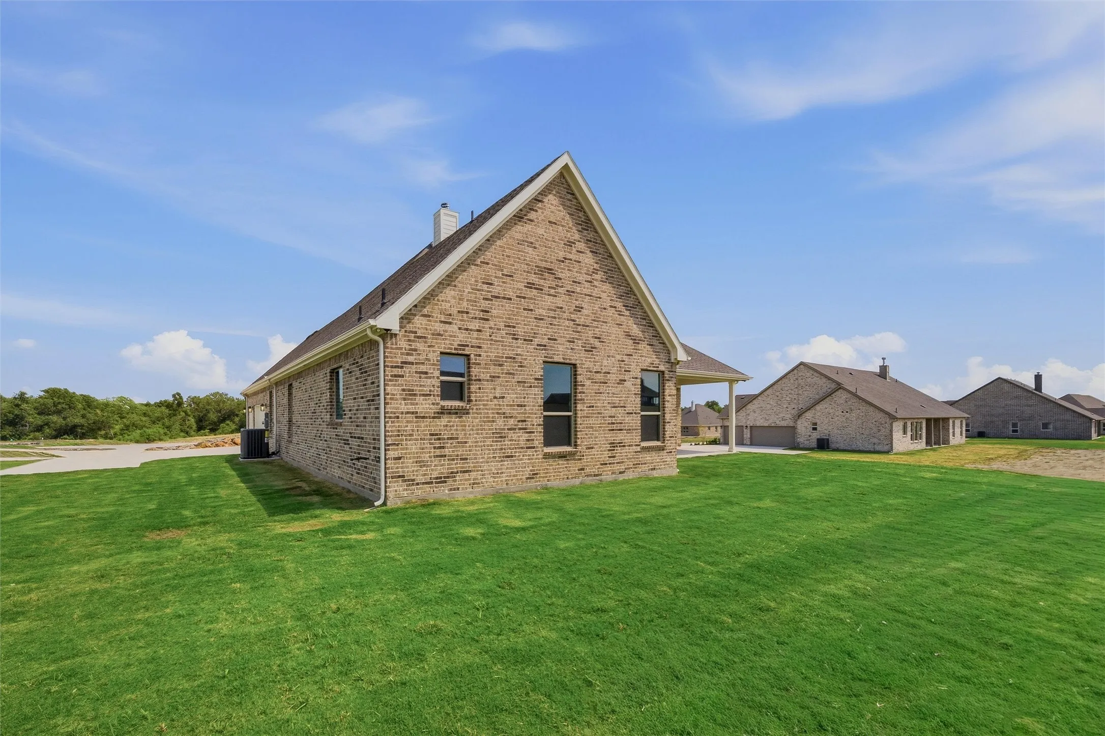 Single Family Residence For Sale in Grayson County , 711 Water Side Drive, Van Alstyne, Texas 75495, 4 Bedroom, 3 Bathroom, 3 Garage spaces, 2,499 Sqft, built in 2026, mls#21317160, Real Estate Agent in Van Alstyne, Homes For Sale in Grayson county, Homes For Sale in Van Alstyne, Realtor in Van Alstyne Texas, Real Estate Brokerage Independent Realty Texas, Luminita Cordes Realtor