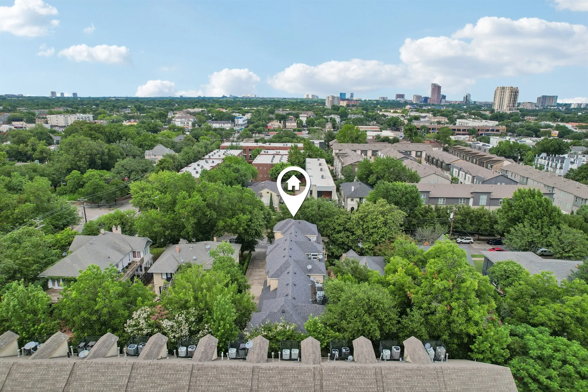 Townhouse For Sale in Dallas County , 4229 N Hall Street D, Dallas, Texas 75219, 2 Bedroom, 3 Bathroom, 2 Garage spaces, 2,078 Sqft, built in 1999, mls#21303478, Real Estate Agent in Dallas, Homes For Sale in Dallas county, Homes For Sale in Dallas, Realtor in Dallas Texas, Real Estate Brokerage Independent Realty Texas, Luminita Cordes Realtor