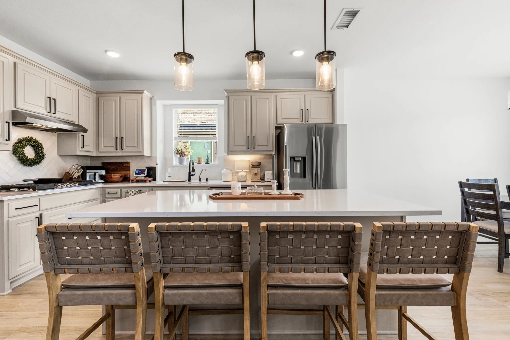 Single Family Residence For Sale in Kaufman County , 929 Gold Finch Lane, Forney, Texas 75126, 6 Bedroom, 4 Bathroom, 3 Garage spaces, 3,929 Sqft, built in 2024, mls#21319749, Real Estate Agent in Forney, Homes For Sale in Kaufman county, Homes For Sale in Forney, Realtor in Forney Texas, Real Estate Brokerage Independent Realty Texas, Luminita Cordes Realtor