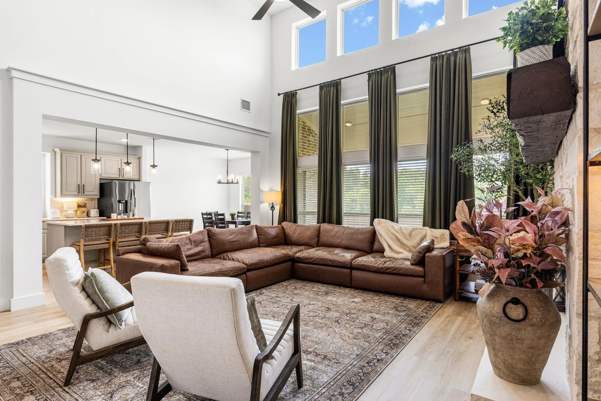 Single Family Residence For Sale in Kaufman County , 929 Gold Finch Lane, Forney, Texas 75126, 6 Bedroom, 4 Bathroom, 3 Garage spaces, 3,929 Sqft, built in 2024, mls#21319749, Real Estate Agent in Forney, Homes For Sale in Kaufman county, Homes For Sale in Forney, Realtor in Forney Texas, Real Estate Brokerage Independent Realty Texas, Luminita Cordes Realtor