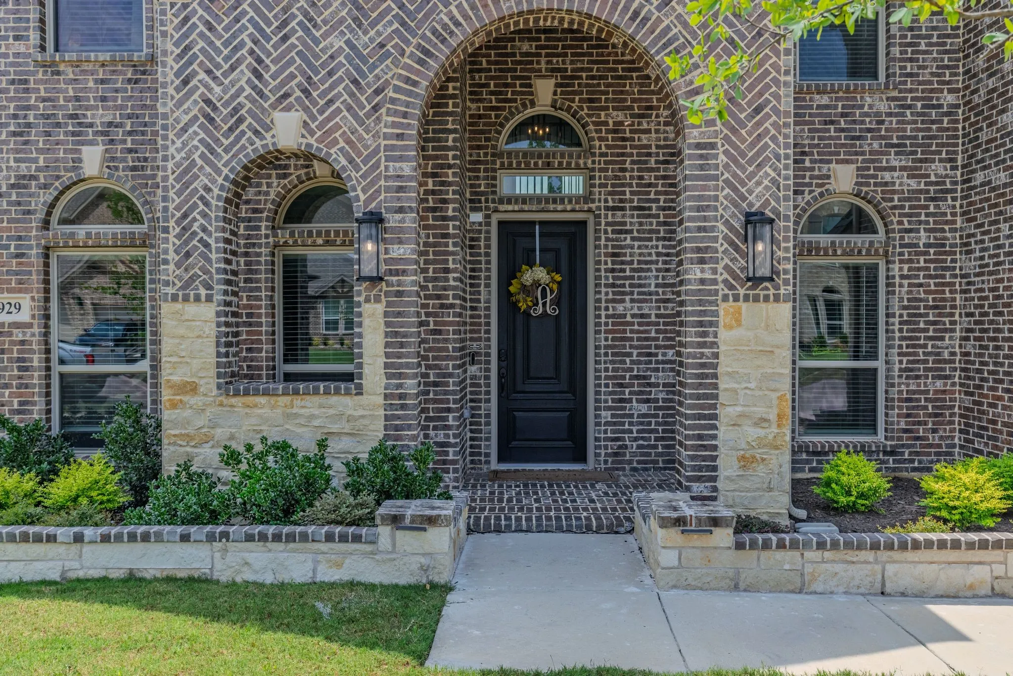 Single Family Residence For Sale in Kaufman County , 929 Gold Finch Lane, Forney, Texas 75126, 6 Bedroom, 4 Bathroom, 3 Garage spaces, 3,929 Sqft, built in 2024, mls#21319749, Real Estate Agent in Forney, Homes For Sale in Kaufman county, Homes For Sale in Forney, Realtor in Forney Texas, Real Estate Brokerage Independent Realty Texas, Luminita Cordes Realtor