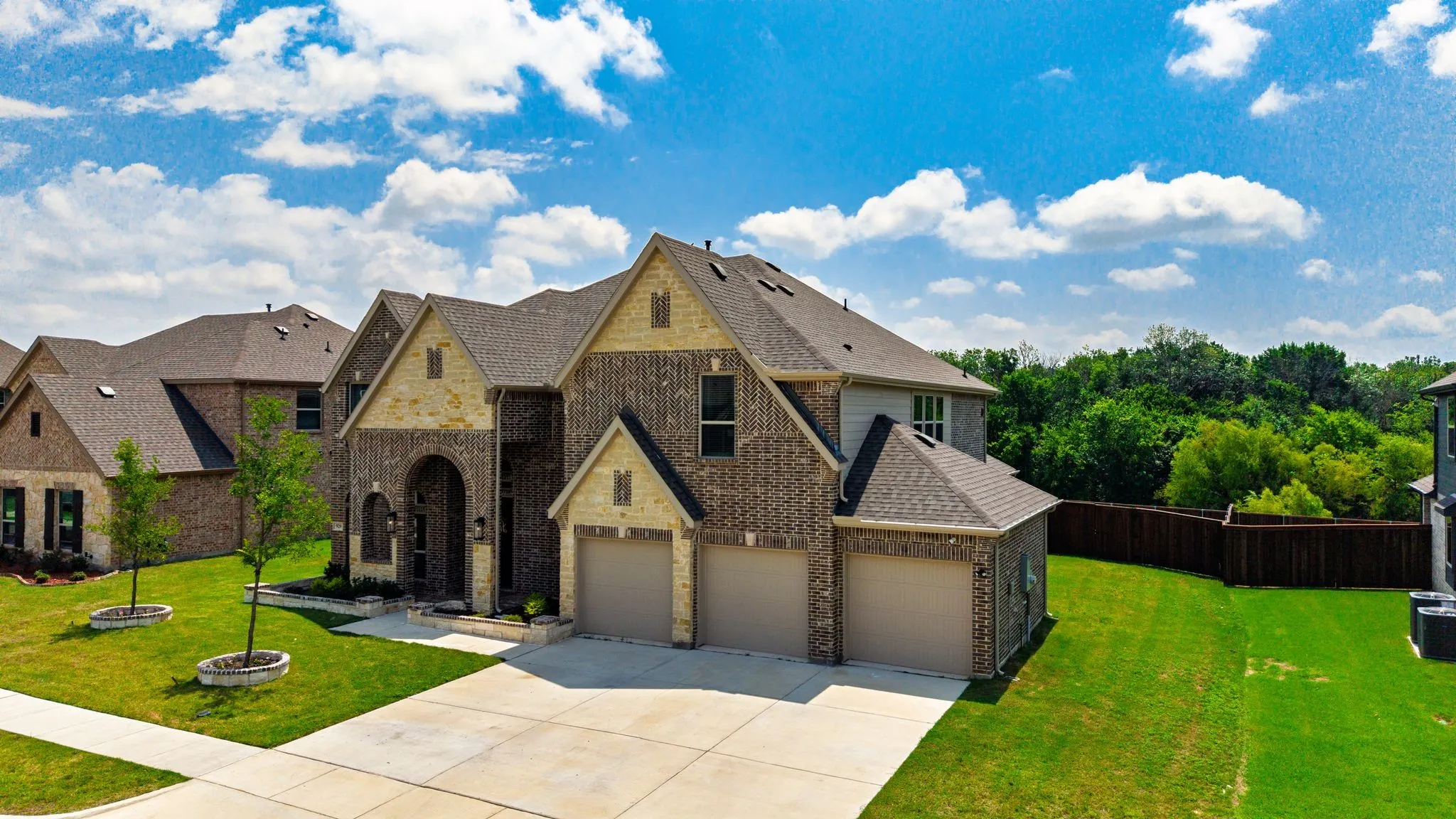 Single Family Residence For Sale in Kaufman County , 929 Gold Finch Lane, Forney, Texas 75126, 6 Bedroom, 4 Bathroom, 3 Garage spaces, 3,929 Sqft, built in 2024, mls#21319749, Real Estate Agent in Forney, Homes For Sale in Kaufman county, Homes For Sale in Forney, Realtor in Forney Texas, Real Estate Brokerage Independent Realty Texas, Luminita Cordes Realtor