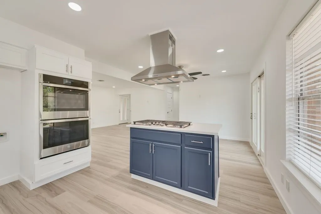 Single Family Residence For Sale in Dallas County , 9107 Lindaro Lane, Dallas, Texas 75228, 3 Bedroom, 2 Bathroom, 2 Garage spaces, 1,568 Sqft, built in 1957, mls#21319060, Real Estate Agent in Dallas, Homes For Sale in Dallas county, Homes For Sale in Dallas, Realtor in Dallas Texas, Real Estate Brokerage Independent Realty Texas, Luminita Cordes Realtor