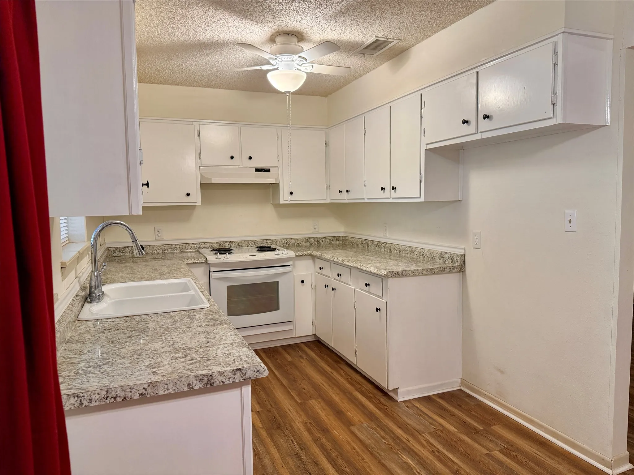 Single Family Residence For Sale in Stonewall County , 305 S Cleveland Avenue, Aspermont, Texas 79502, 2 Bedroom, 1 Bathroom, 2 Garage spaces, 1,374 Sqft, built in 1950, mls#21319837, Real Estate Agent in Aspermont, Homes For Sale in Stonewall county, Homes For Sale in Aspermont, Realtor in Aspermont Texas, Real Estate Brokerage Independent Realty Texas, Luminita Cordes Realtor