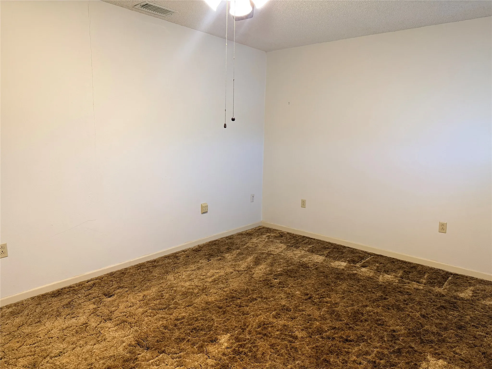 Single Family Residence For Sale in Stonewall County , 305 S Cleveland Avenue, Aspermont, Texas 79502, 2 Bedroom, 1 Bathroom, 2 Garage spaces, 1,374 Sqft, built in 1950, mls#21319837, Real Estate Agent in Aspermont, Homes For Sale in Stonewall county, Homes For Sale in Aspermont, Realtor in Aspermont Texas, Real Estate Brokerage Independent Realty Texas, Luminita Cordes Realtor