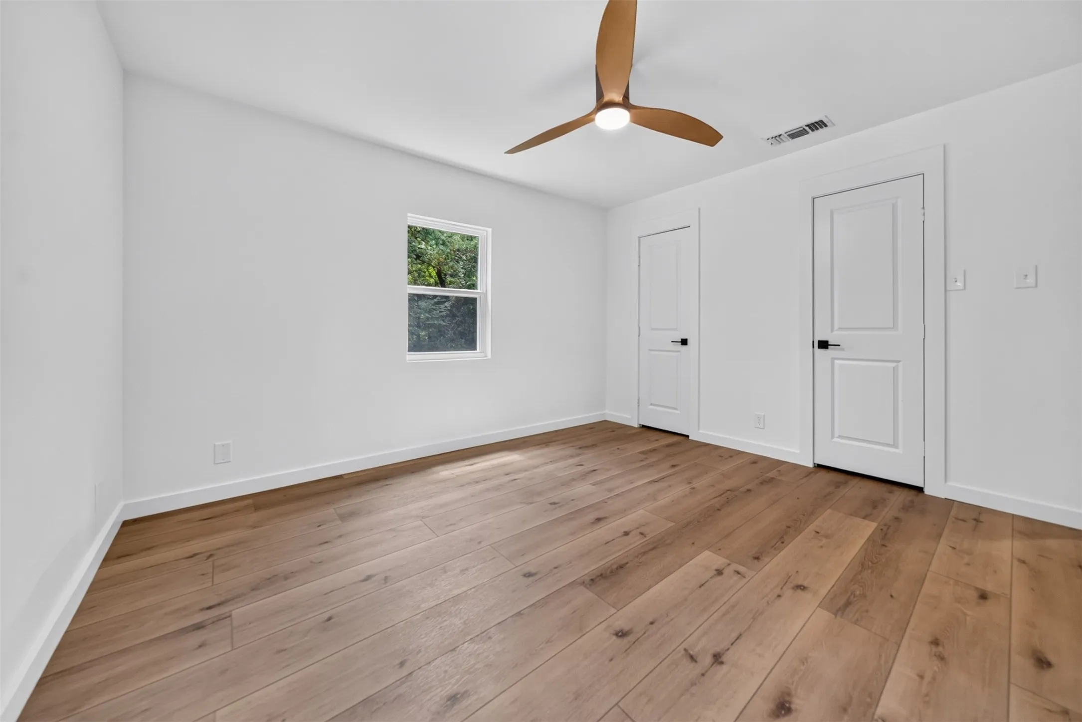 Single Family Residence For Sale in Smith County , 14219 County Road 1252, Tyler, Texas 75709, 4 Bedroom, 2 Bathroom, Garage spaces, 1,872 Sqft, built in 1980, mls#21319971, Real Estate Agent in Tyler, Homes For Sale in Smith county, Homes For Sale in Tyler, Realtor in Tyler Texas, Real Estate Brokerage Independent Realty Texas, Luminita Cordes Realtor