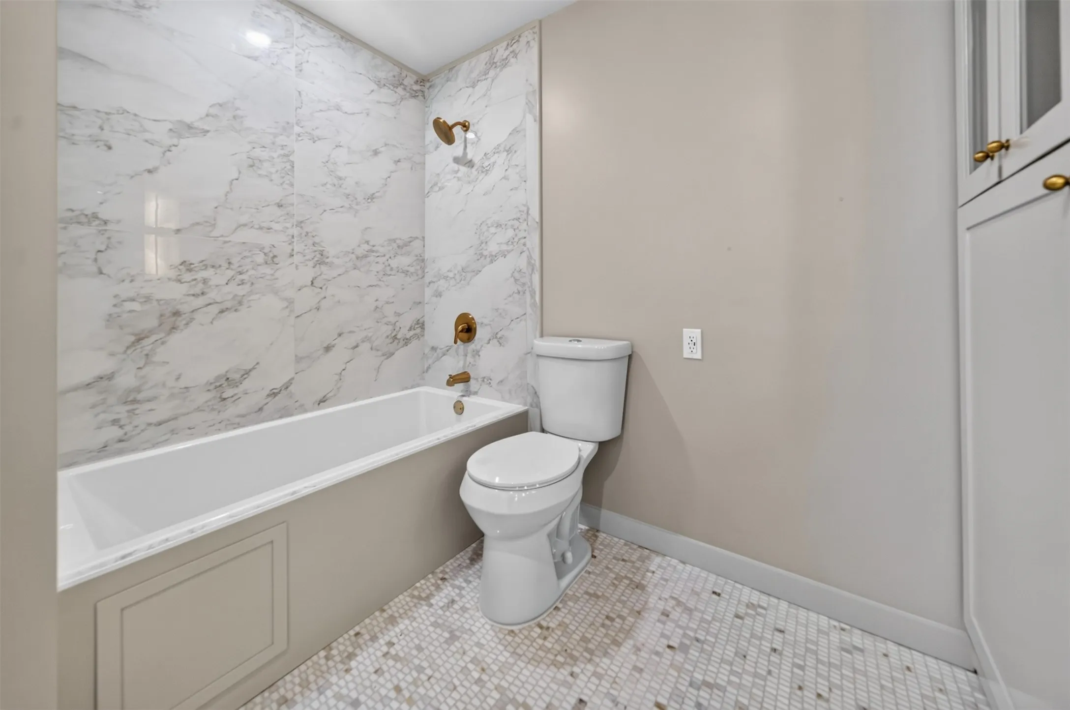 Single Family Residence For Sale in Smith County , 14219 County Road 1252, Tyler, Texas 75709, 4 Bedroom, 2 Bathroom, Garage spaces, 1,872 Sqft, built in 1980, mls#21319971, Real Estate Agent in Tyler, Homes For Sale in Smith county, Homes For Sale in Tyler, Realtor in Tyler Texas, Real Estate Brokerage Independent Realty Texas, Luminita Cordes Realtor