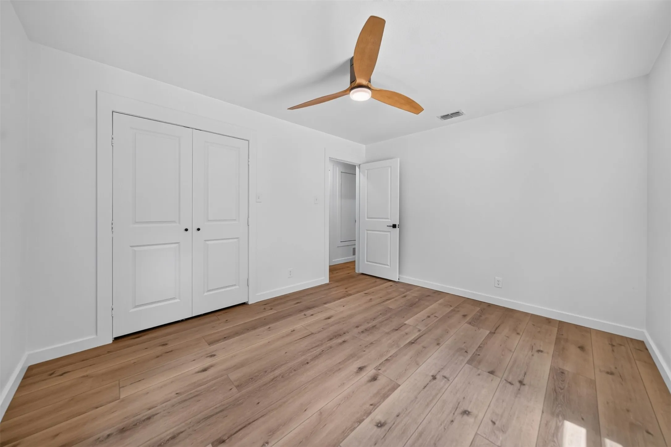 Single Family Residence For Sale in Smith County , 14219 County Road 1252, Tyler, Texas 75709, 4 Bedroom, 2 Bathroom, Garage spaces, 1,872 Sqft, built in 1980, mls#21319971, Real Estate Agent in Tyler, Homes For Sale in Smith county, Homes For Sale in Tyler, Realtor in Tyler Texas, Real Estate Brokerage Independent Realty Texas, Luminita Cordes Realtor