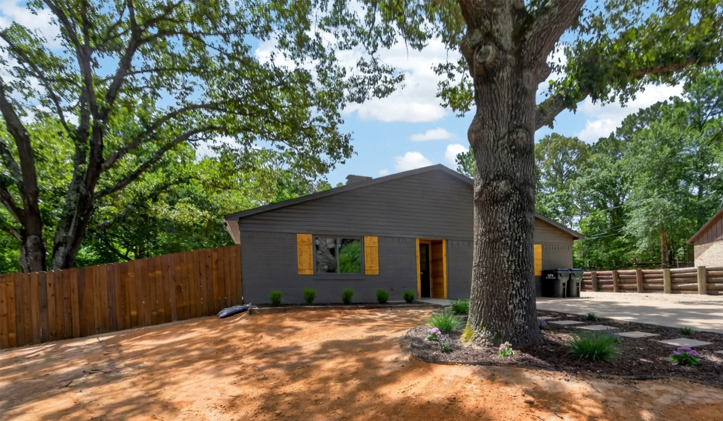 Single Family Residence For Sale in Smith County , 14219 County Road 1252, Tyler, Texas 75709, 4 Bedroom, 2 Bathroom, Garage spaces, 1,872 Sqft, built in 1980, mls#21319971, Real Estate Agent in Tyler, Homes For Sale in Smith county, Homes For Sale in Tyler, Realtor in Tyler Texas, Real Estate Brokerage Independent Realty Texas, Luminita Cordes Realtor