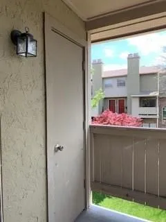 Condominium For Rent in Dallas County , 5740 Martel Avenue A12, Dallas, Texas 75206, 2 Bedroom, 2 Bathroom, 1 Garage spaces, 929 Sqft, built in 1983, mls#21319858, Real Estate Agent in Dallas, Homes For Rent in Dallas county, Homes For Rent in Dallas, Realtor in Dallas Texas, Real Estate Brokerage Independent Realty Texas, Luminita Cordes Realtor