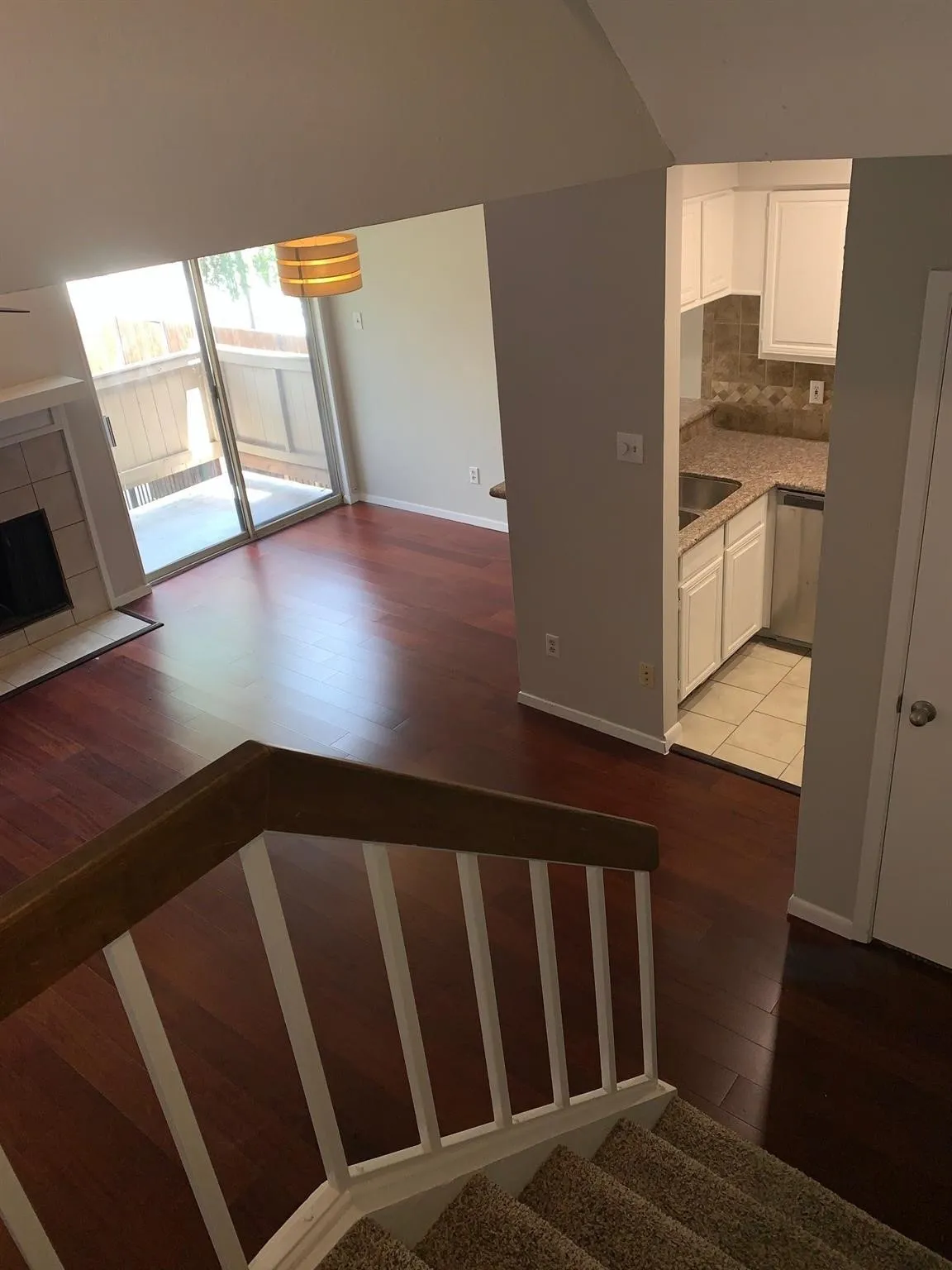 Condominium For Rent in Dallas County , 5740 Martel Avenue A12, Dallas, Texas 75206, 2 Bedroom, 2 Bathroom, 1 Garage spaces, 929 Sqft, built in 1983, mls#21319858, Real Estate Agent in Dallas, Homes For Rent in Dallas county, Homes For Rent in Dallas, Realtor in Dallas Texas, Real Estate Brokerage Independent Realty Texas, Luminita Cordes Realtor