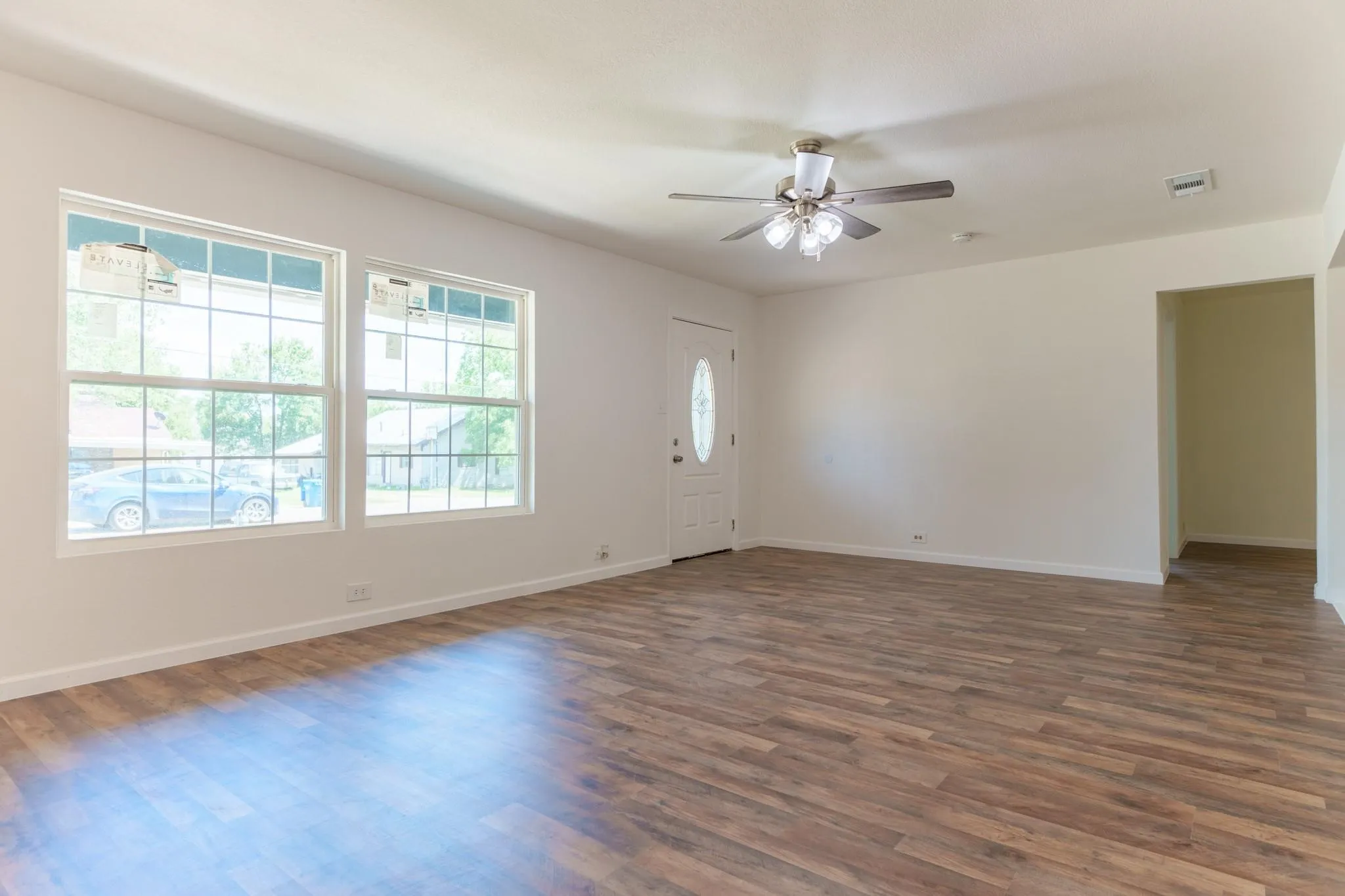 Single Family Residence For Sale in Navarro County , 103 N 6th Street E, Dawson, Texas 76639, 3 Bedroom, 1 Bathroom, Garage spaces, 1,353 Sqft, built in 1960, mls#21319980, Real Estate Agent in Dawson, Homes For Sale in Navarro county, Homes For Sale in Dawson, Realtor in Dawson Texas, Real Estate Brokerage Independent Realty Texas, Luminita Cordes Realtor