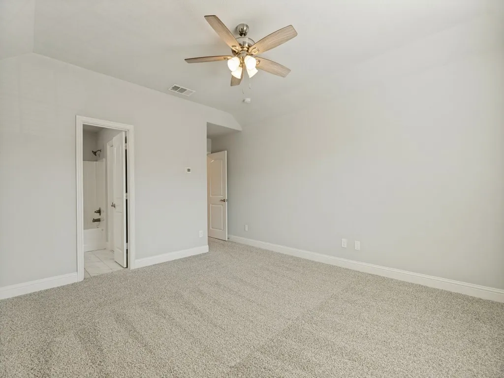 Duplex For Rent in Denton County , 449 Woodgrove Drive A, Little Elm, Texas 75068, 3 Bedroom, 3 Bathroom, 1 Garage spaces, 1,456 Sqft, built in 2021, mls#21306454, Real Estate Agent in Little Elm, Homes For Rent in Denton county, Homes For Rent in Little Elm, Realtor in Little Elm Texas, Real Estate Brokerage Independent Realty Texas, Luminita Cordes Realtor