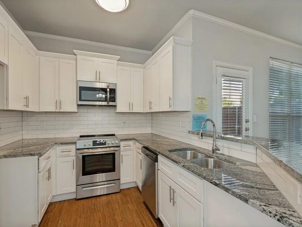Duplex For Rent in Denton County , 449 Woodgrove Drive A, Little Elm, Texas 75068, 3 Bedroom, 3 Bathroom, 1 Garage spaces, 1,456 Sqft, built in 2021, mls#21306454, Real Estate Agent in Little Elm, Homes For Rent in Denton county, Homes For Rent in Little Elm, Realtor in Little Elm Texas, Real Estate Brokerage Independent Realty Texas, Luminita Cordes Realtor