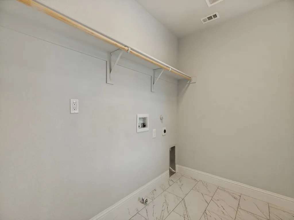 Duplex For Rent in Denton County , 449 Woodgrove Drive A, Little Elm, Texas 75068, 3 Bedroom, 3 Bathroom, 1 Garage spaces, 1,456 Sqft, built in 2021, mls#21306454, Real Estate Agent in Little Elm, Homes For Rent in Denton county, Homes For Rent in Little Elm, Realtor in Little Elm Texas, Real Estate Brokerage Independent Realty Texas, Luminita Cordes Realtor