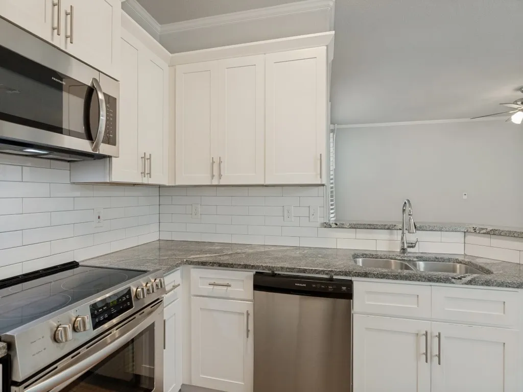 Duplex For Rent in Denton County , 449 Woodgrove Drive A, Little Elm, Texas 75068, 3 Bedroom, 3 Bathroom, 1 Garage spaces, 1,456 Sqft, built in 2021, mls#21306454, Real Estate Agent in Little Elm, Homes For Rent in Denton county, Homes For Rent in Little Elm, Realtor in Little Elm Texas, Real Estate Brokerage Independent Realty Texas, Luminita Cordes Realtor