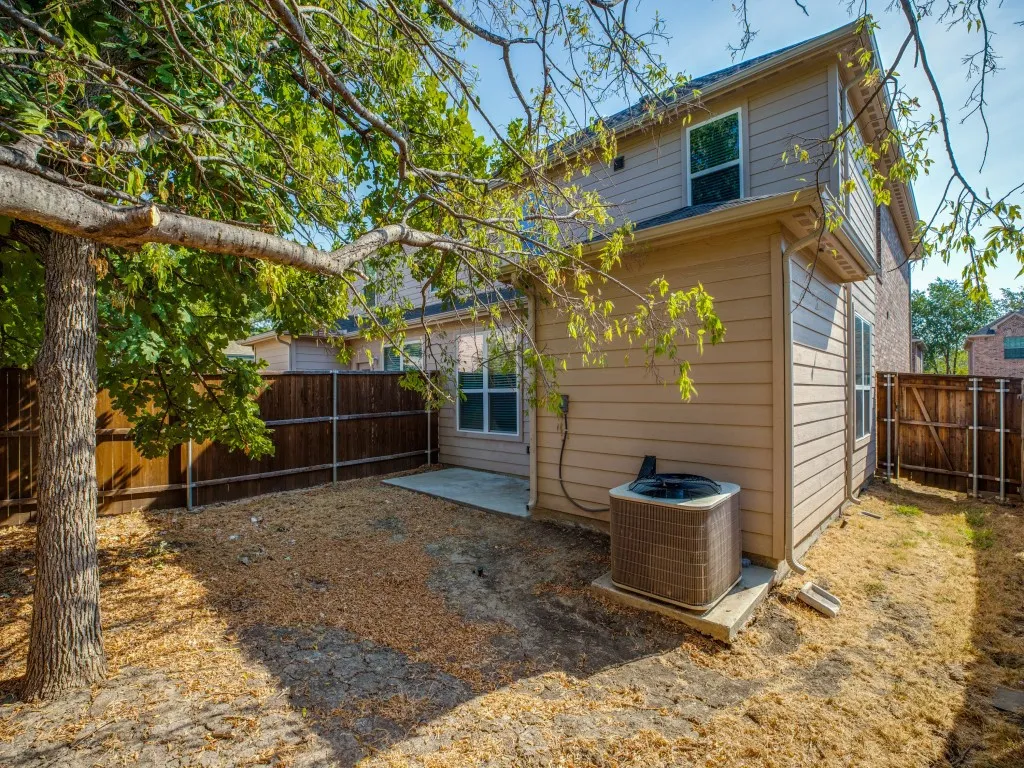 Duplex For Rent in Denton County , 449 Woodgrove Drive A, Little Elm, Texas 75068, 3 Bedroom, 3 Bathroom, 1 Garage spaces, 1,456 Sqft, built in 2021, mls#21306454, Real Estate Agent in Little Elm, Homes For Rent in Denton county, Homes For Rent in Little Elm, Realtor in Little Elm Texas, Real Estate Brokerage Independent Realty Texas, Luminita Cordes Realtor