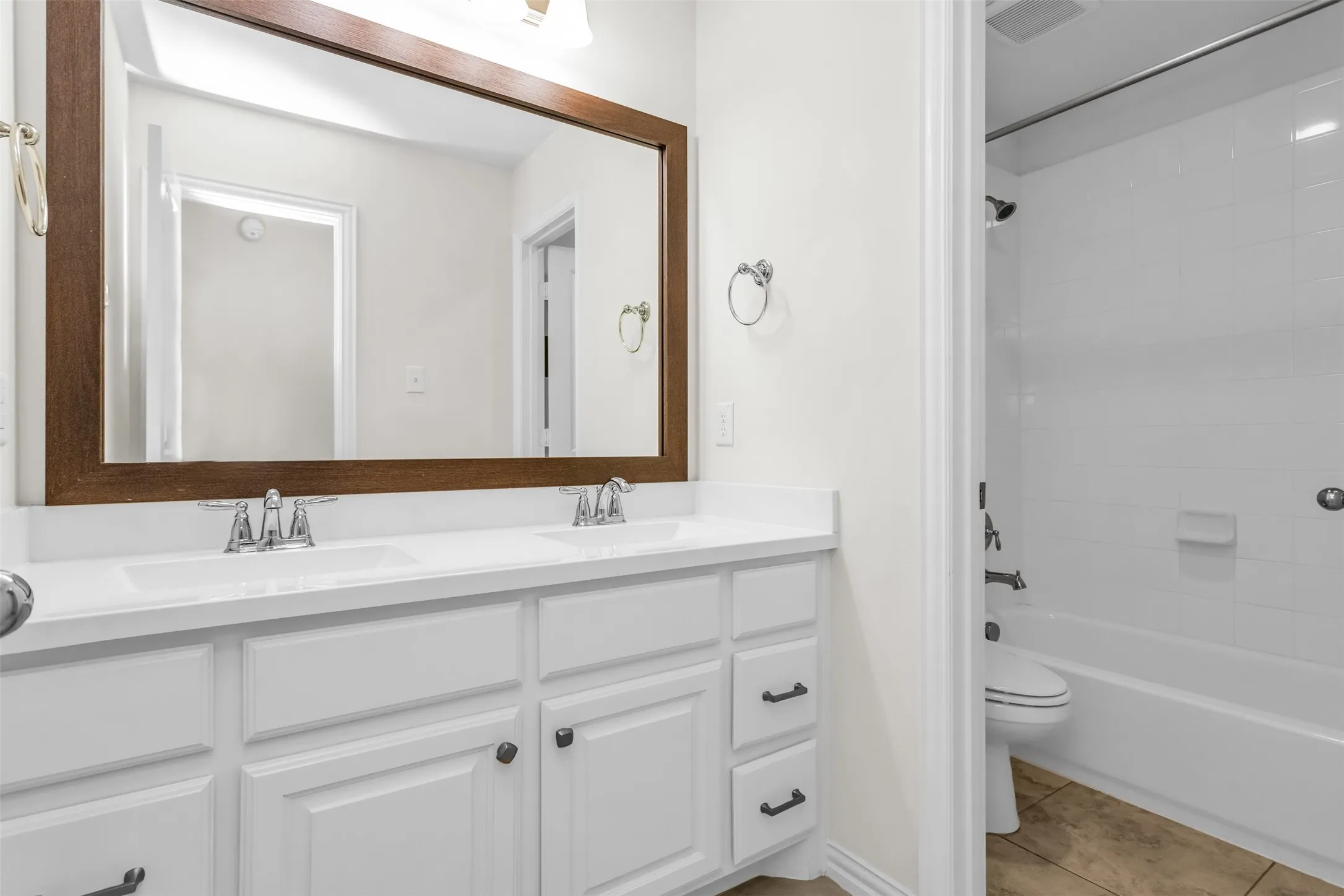 Upstairs Bathroom
