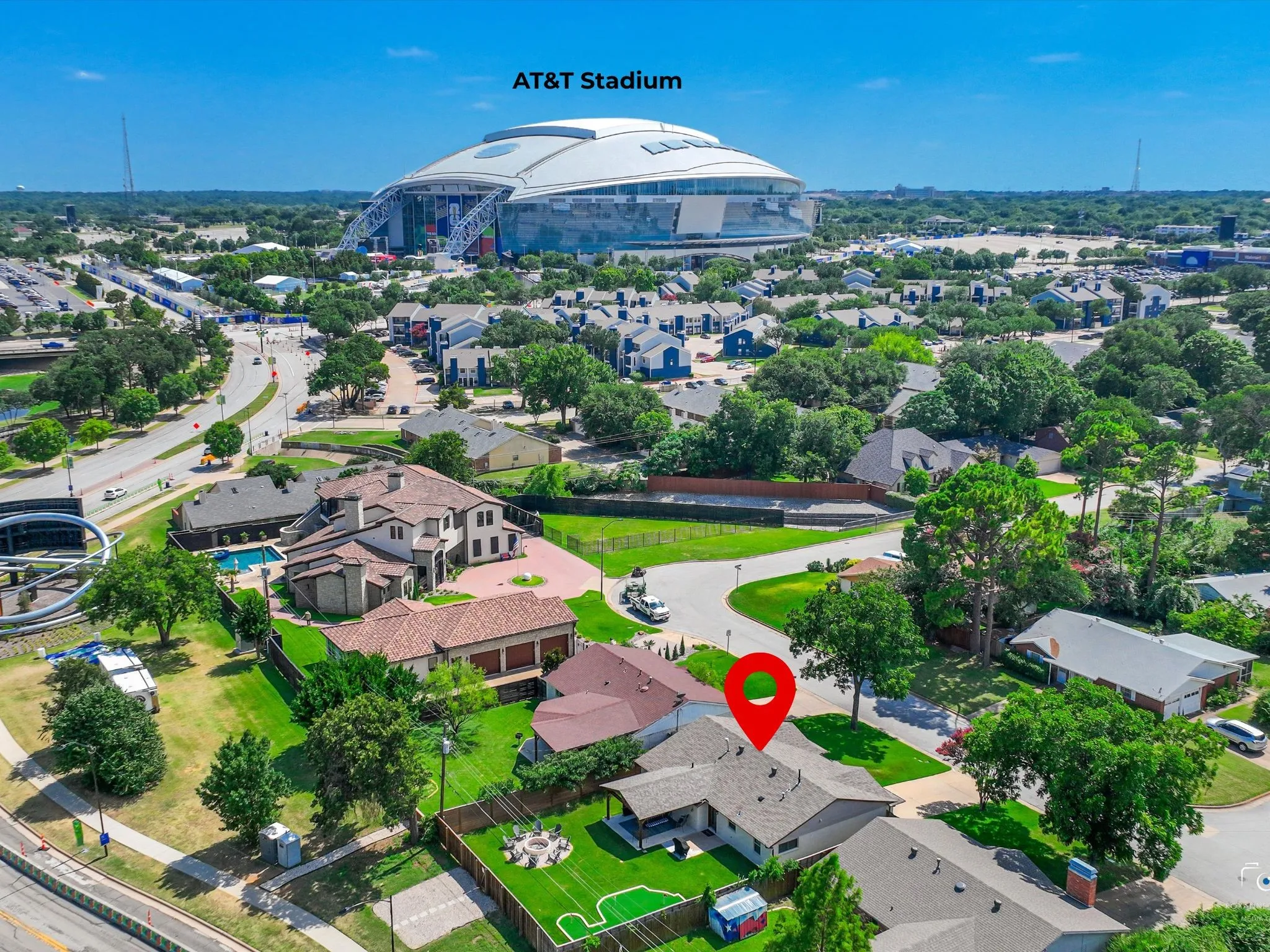 Short walk to Cowboys Stadium