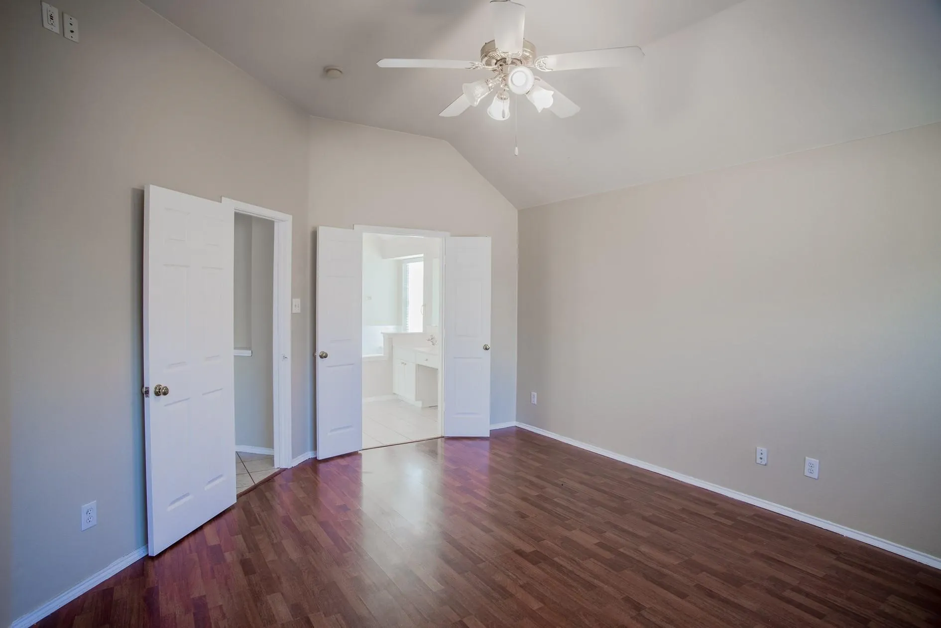 Single Family Residence For Rent in Dallas County , 6823 Woodcrest Drive, Sachse, Texas 75048, 4 Bedroom, 2 Bathroom, 1 Garage spaces, 1,851 Sqft, built in 2001, mls#21317393, Real Estate Agent in Sachse, Homes For Rent in Dallas county, Homes For Rent in Sachse, Realtor in Sachse Texas, Real Estate Brokerage Independent Realty Texas, Luminita Cordes Realtor