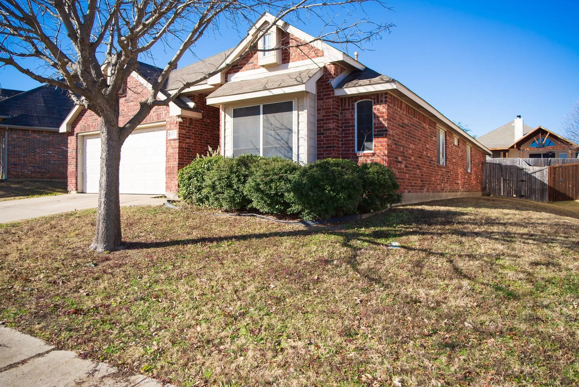 Single Family Residence For Rent in Dallas County , 6823 Woodcrest Drive, Sachse, Texas 75048, 4 Bedroom, 2 Bathroom, 1 Garage spaces, 1,851 Sqft, built in 2001, mls#21317393, Real Estate Agent in Sachse, Homes For Rent in Dallas county, Homes For Rent in Sachse, Realtor in Sachse Texas, Real Estate Brokerage Independent Realty Texas, Luminita Cordes Realtor