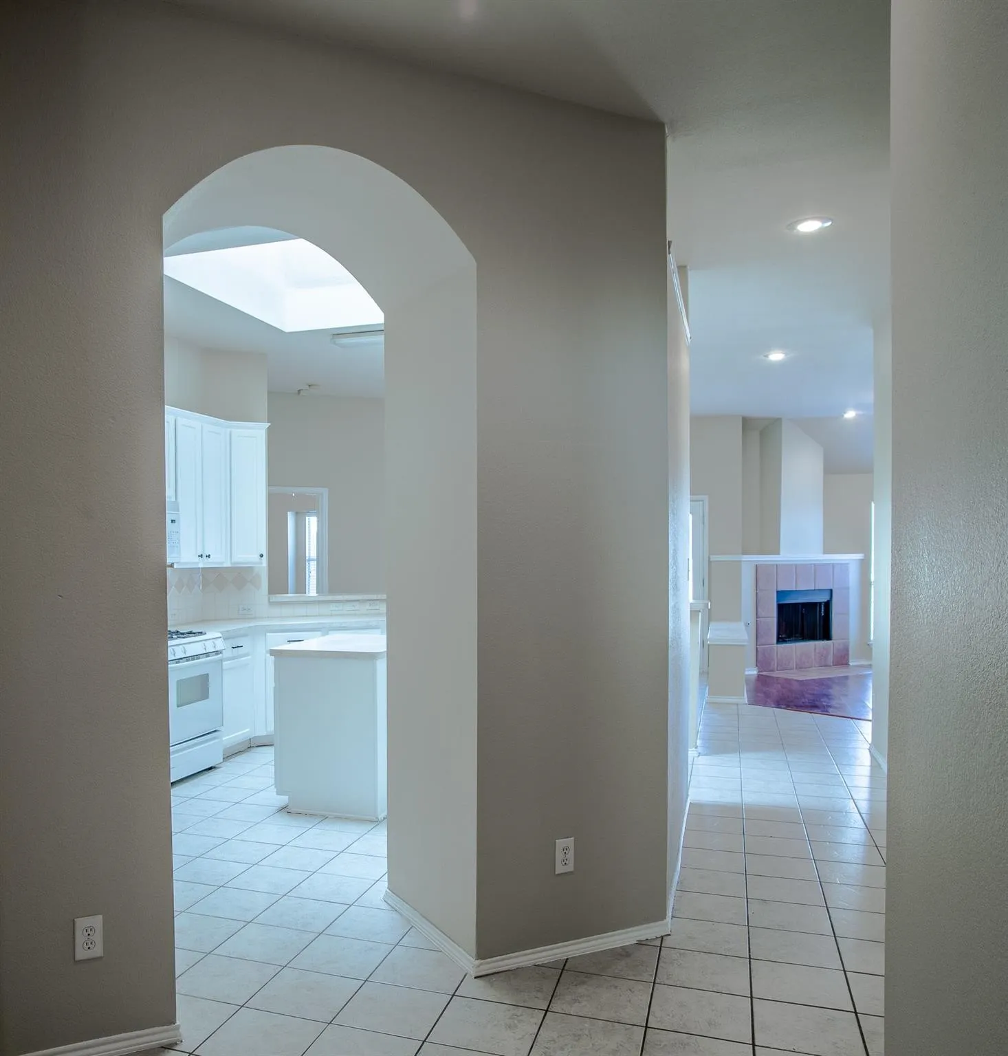 Single Family Residence For Rent in Dallas County , 6823 Woodcrest Drive, Sachse, Texas 75048, 4 Bedroom, 2 Bathroom, 1 Garage spaces, 1,851 Sqft, built in 2001, mls#21317393, Real Estate Agent in Sachse, Homes For Rent in Dallas county, Homes For Rent in Sachse, Realtor in Sachse Texas, Real Estate Brokerage Independent Realty Texas, Luminita Cordes Realtor