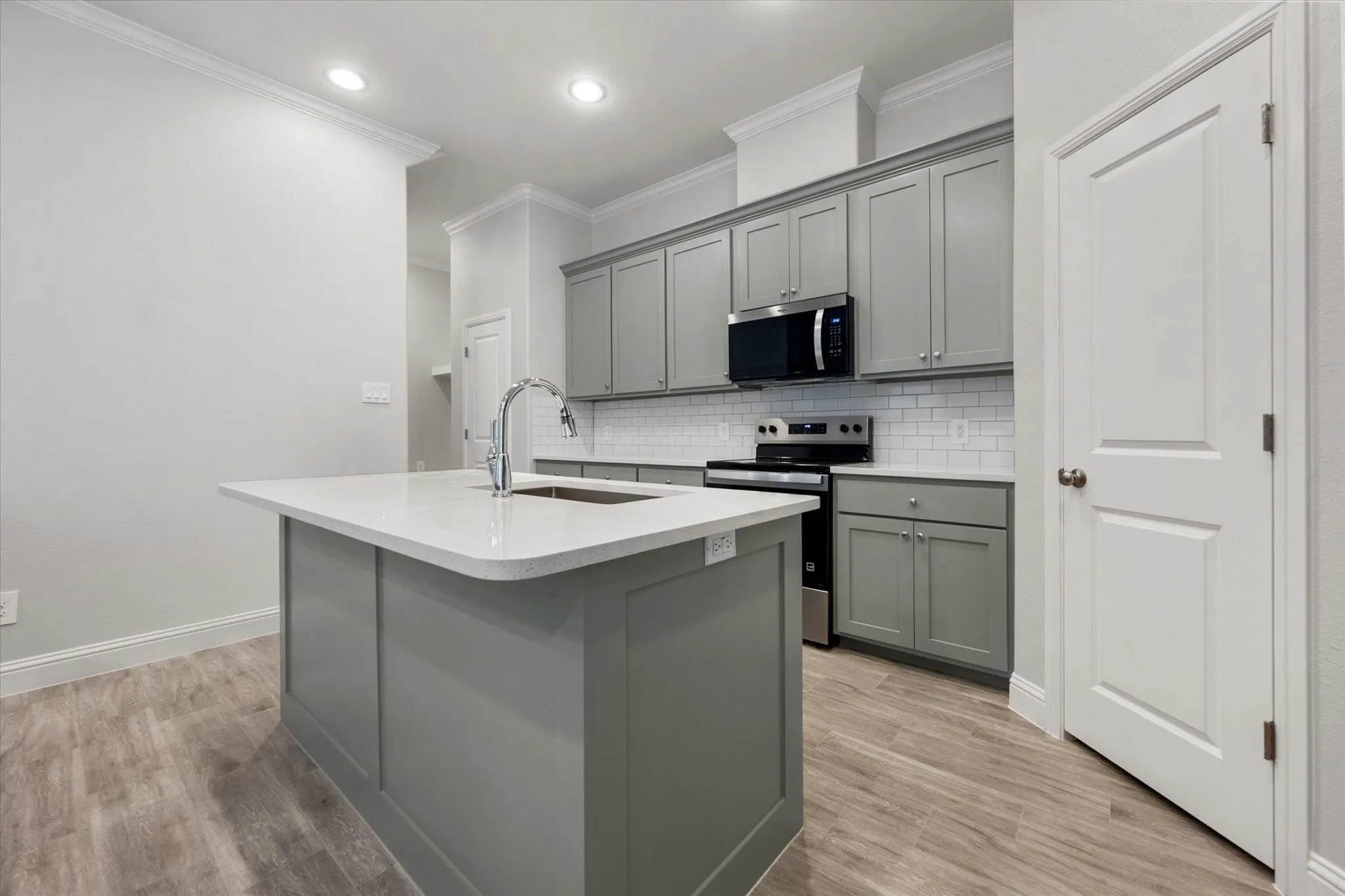 Townhouse For Rent in Tarrant County , 2333 Spring Park Boulevard, Arlington, Texas 76016, 4 Bedroom, 3 Bathroom, 2 Garage spaces, 2,500 Sqft, built in 2024, mls#21244792, Real Estate Agent in Arlington, Homes For Rent in Tarrant county, Homes For Rent in Arlington, Realtor in Arlington Texas, Real Estate Brokerage Independent Realty Texas, Luminita Cordes Realtor