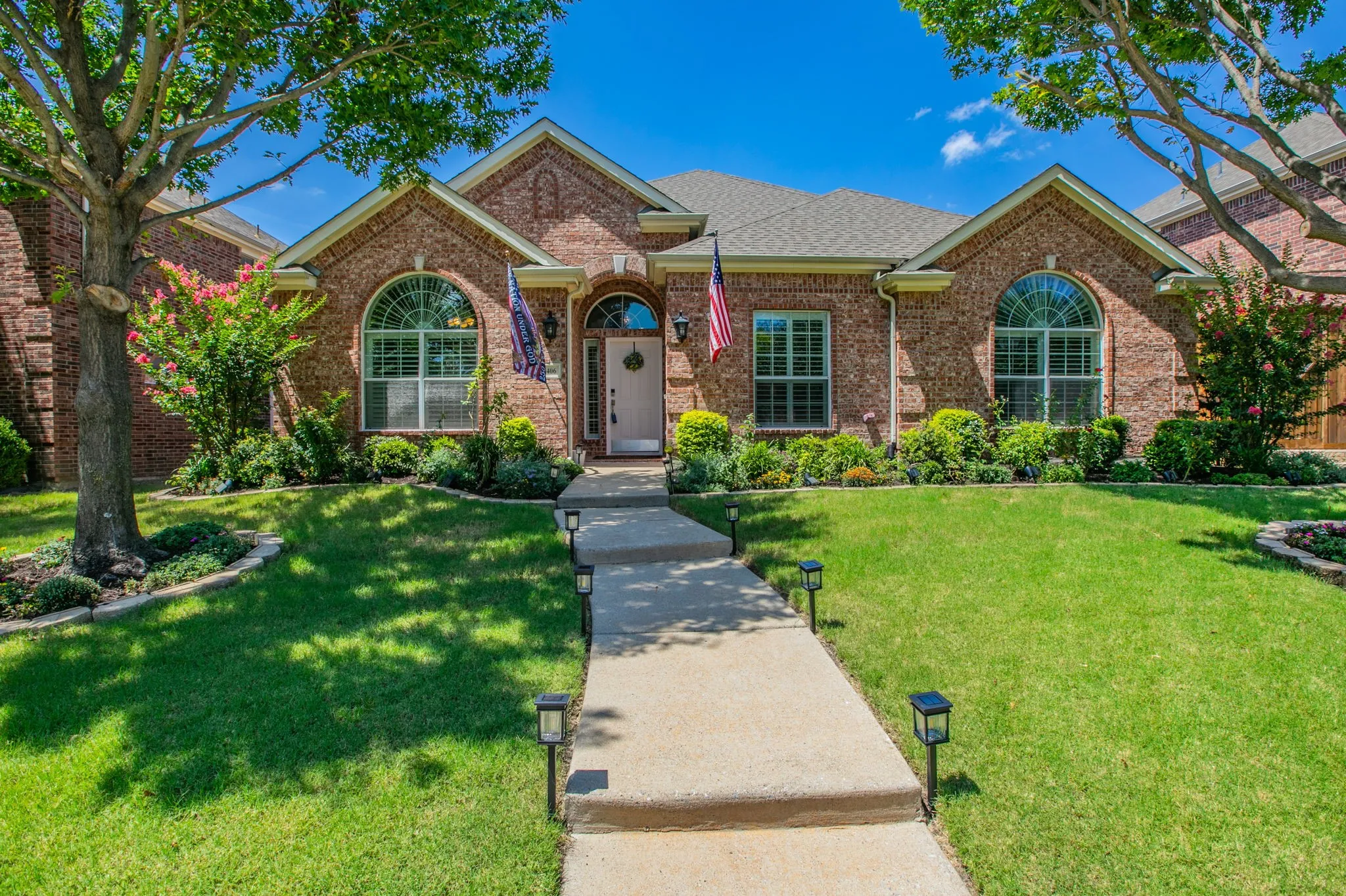 Single Family Residence For Sale in Collin County , 11406 Gatesville Drive, Frisco, Texas 75035, 4 Bedroom, 3 Bathroom, 2 Garage spaces, 2,546 Sqft, built in 2006, mls#21317215, Real Estate Agent in Frisco, Homes For Sale in Collin county, Homes For Sale in Frisco, Realtor in Frisco Texas, Real Estate Brokerage Independent Realty Texas, Luminita Cordes Realtor