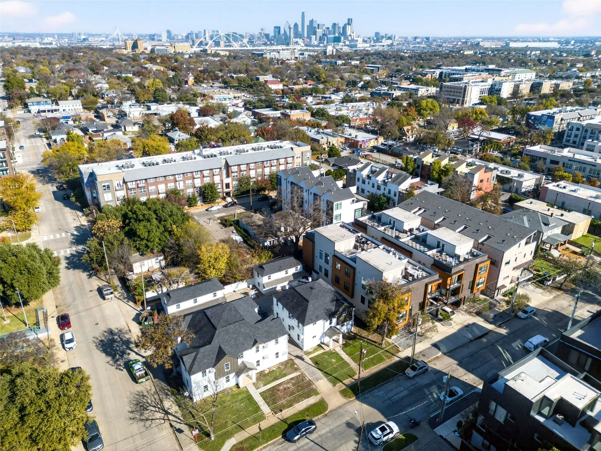 Apartment For Sale in Dallas County , 435 W 9th Street, Dallas, Texas 75208, 18 Bedroom, 16 Bathroom, Garage spaces, 0 Sqft, built in 1925, mls#21318003, Real Estate Agent in Dallas, Homes For Sale in Dallas county, Homes For Sale in Dallas, Realtor in Dallas Texas, Real Estate Brokerage Independent Realty Texas, Luminita Cordes Realtor
