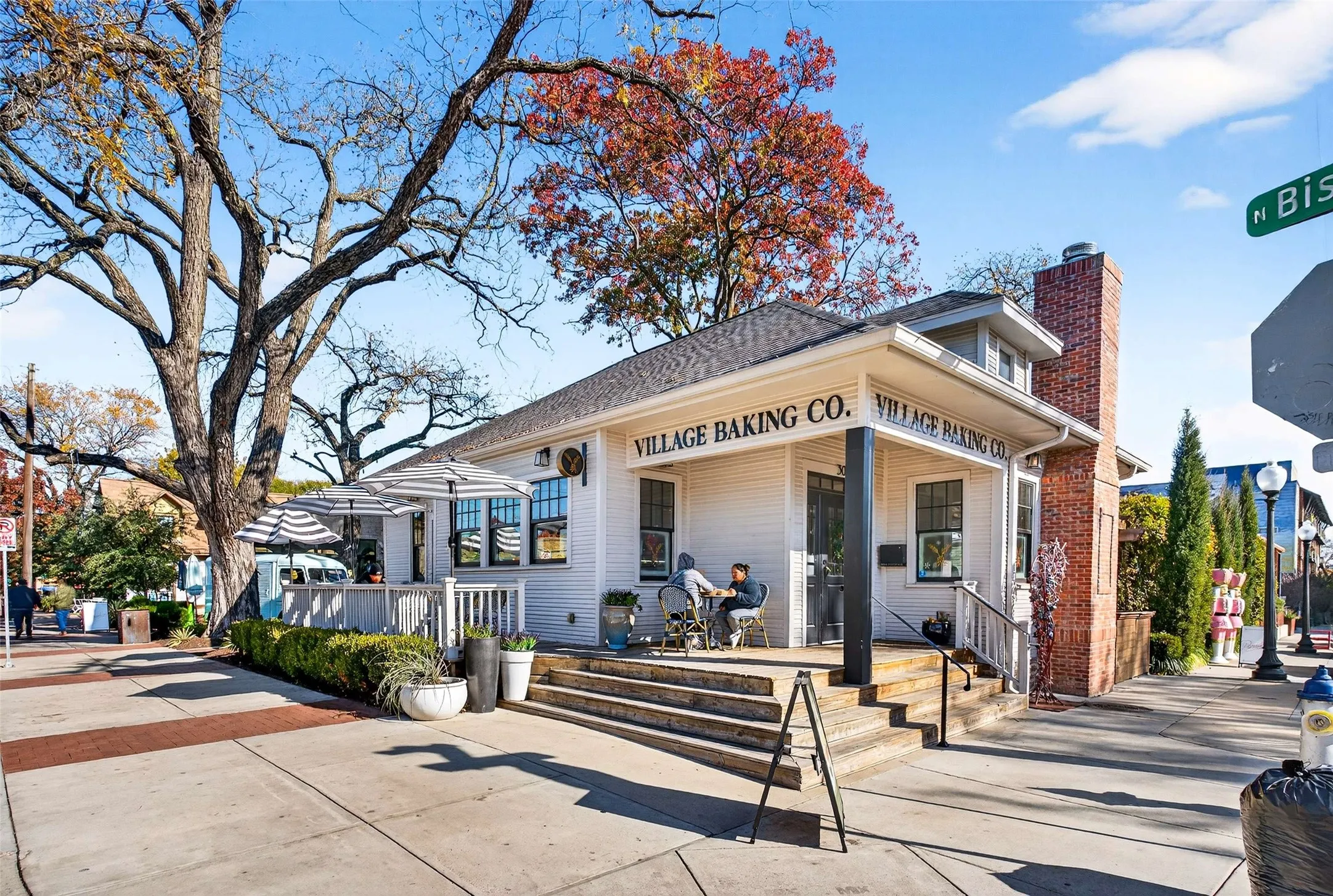 Apartment For Sale in Dallas County , 435 W 9th Street, Dallas, Texas 75208, 18 Bedroom, 16 Bathroom, Garage spaces, 0 Sqft, built in 1925, mls#21318003, Real Estate Agent in Dallas, Homes For Sale in Dallas county, Homes For Sale in Dallas, Realtor in Dallas Texas, Real Estate Brokerage Independent Realty Texas, Luminita Cordes Realtor