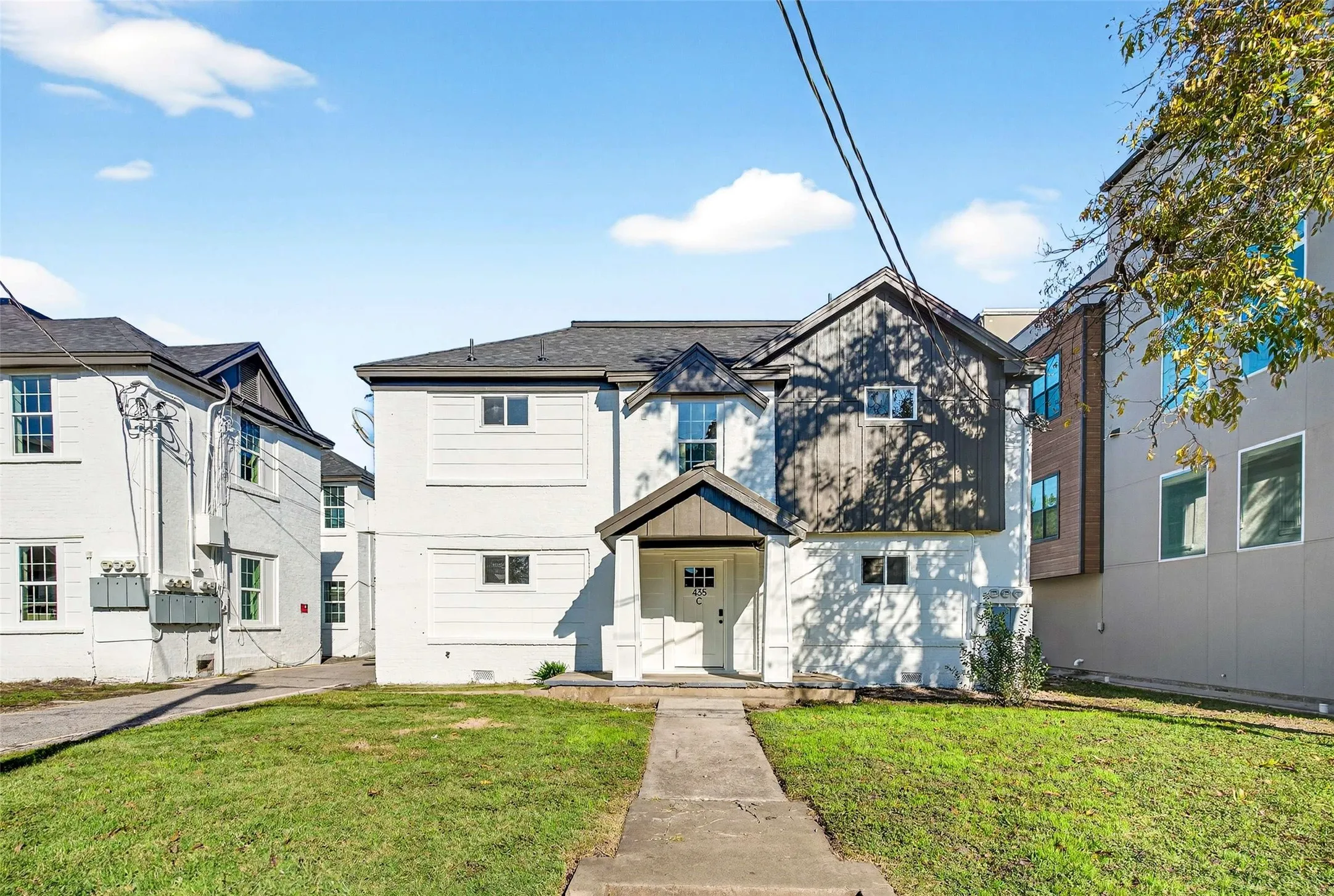 Apartment For Sale in Dallas County , 435 W 9th Street, Dallas, Texas 75208, 18 Bedroom, 16 Bathroom, Garage spaces, 0 Sqft, built in 1925, mls#21318003, Real Estate Agent in Dallas, Homes For Sale in Dallas county, Homes For Sale in Dallas, Realtor in Dallas Texas, Real Estate Brokerage Independent Realty Texas, Luminita Cordes Realtor