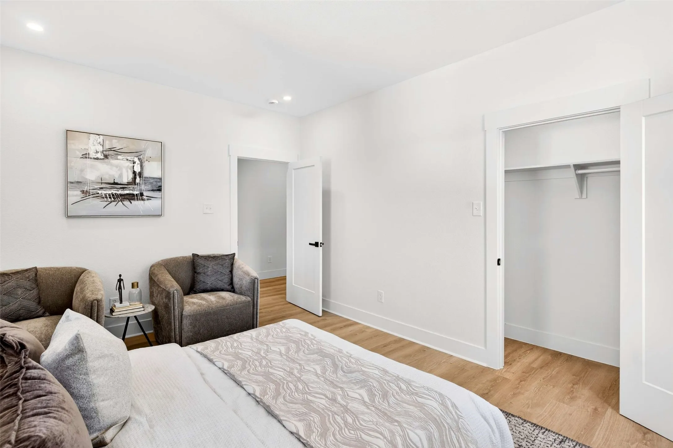 Apartment For Sale in Dallas County , 435 W 9th Street, Dallas, Texas 75208, 18 Bedroom, 16 Bathroom, Garage spaces, 0 Sqft, built in 1925, mls#21318003, Real Estate Agent in Dallas, Homes For Sale in Dallas county, Homes For Sale in Dallas, Realtor in Dallas Texas, Real Estate Brokerage Independent Realty Texas, Luminita Cordes Realtor