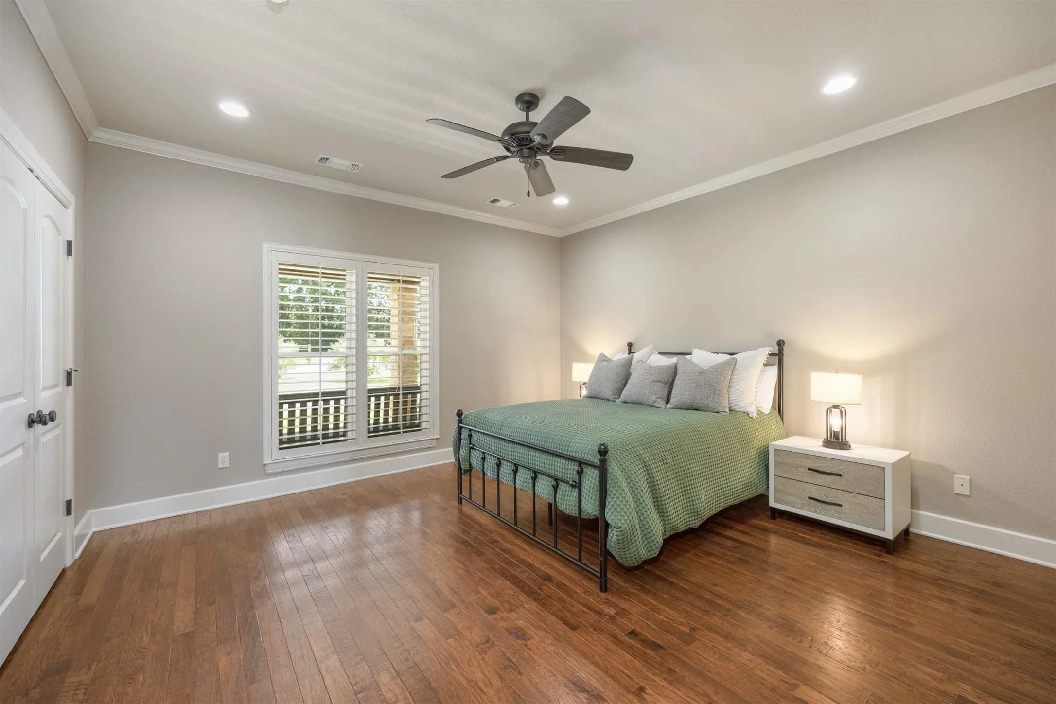 Single Family Residence For Sale in Grayson County , 1131 Harvey Lane, Denison, Texas 75020, 4 Bedroom, 4 Bathroom, 2 Garage spaces, 4,229 Sqft, built in 2008, mls#21316583, Real Estate Agent in Denison, Homes For Sale in Grayson county, Homes For Sale in Denison, Realtor in Denison Texas, Real Estate Brokerage Independent Realty Texas, Luminita Cordes Realtor