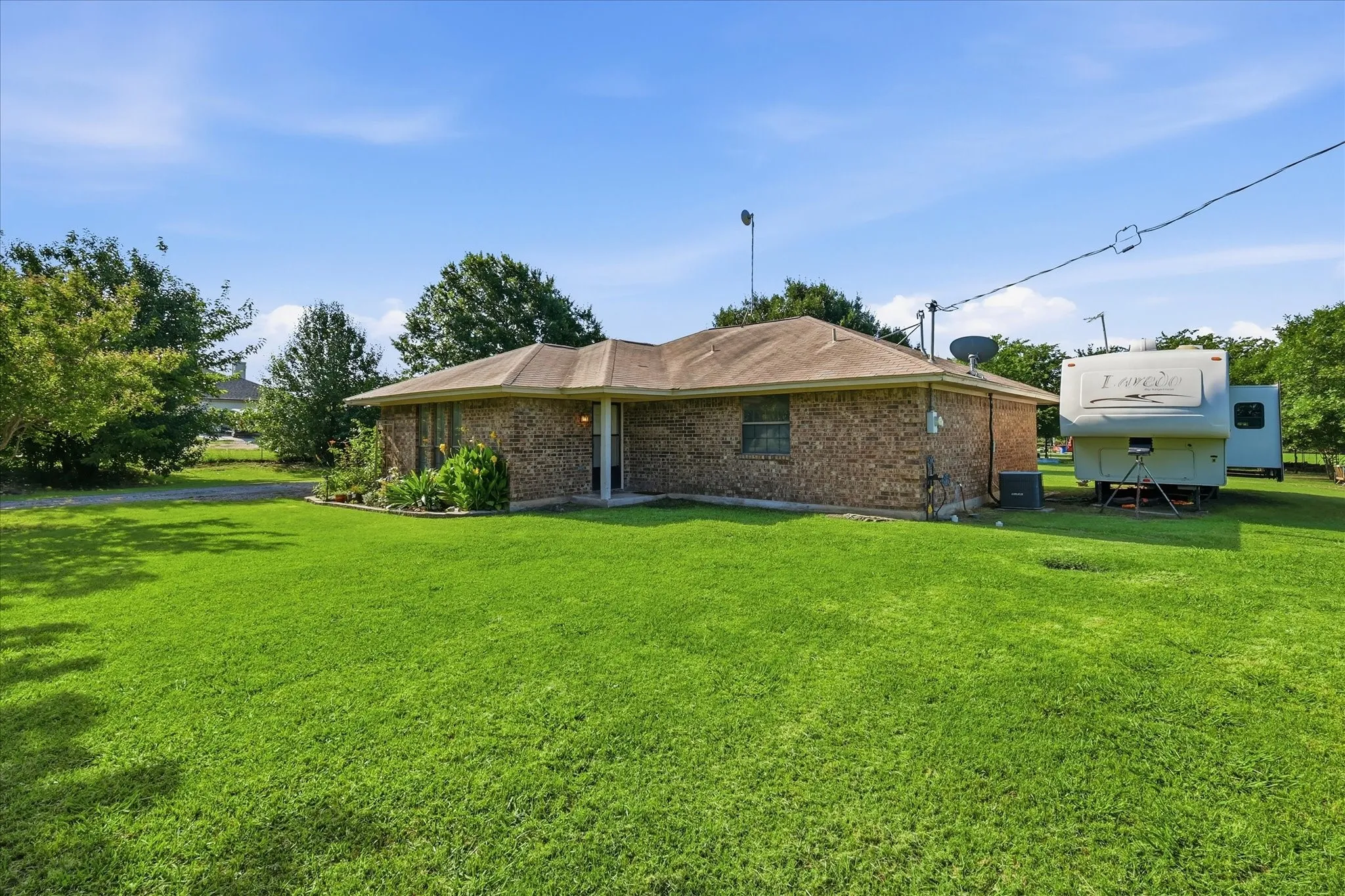 Improved Land For Sale in Parker County , 1025 Dominique Drive, Weatherford, Texas 76087, 0, 0, Garage spaces, 0 Sqft, built in 1985, mls#21319739, Real Estate Agent in Weatherford, Homes For Sale in Parker county, Homes For Sale in Weatherford, Realtor in Weatherford Texas, Real Estate Brokerage Independent Realty Texas, Luminita Cordes Realtor