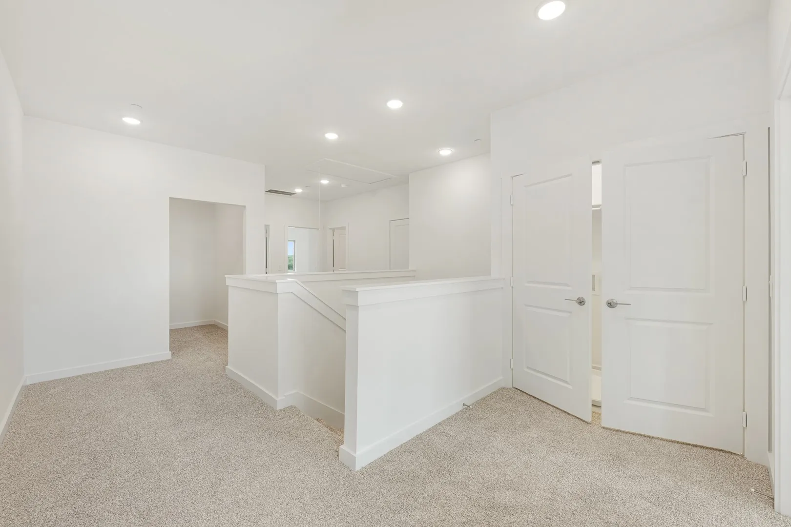 4631_HawksTrail-Coral-LOFT-01