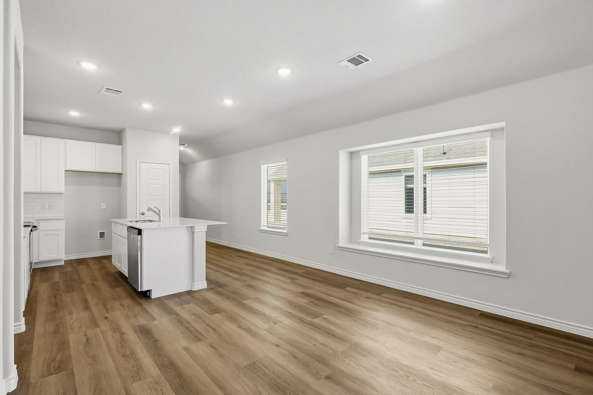 Single Family Residence For Sale in Tarrant County , 3249 Kelso Drive, Everman, Texas 76140, 3 Bedroom, 2 Bathroom, 2 Garage spaces, 1,420 Sqft, built in 2026, mls#21319484, Real Estate Agent in Everman, Homes For Sale in Tarrant county, Homes For Sale in Everman, Realtor in Everman Texas, Real Estate Brokerage Independent Realty Texas, Luminita Cordes Realtor
